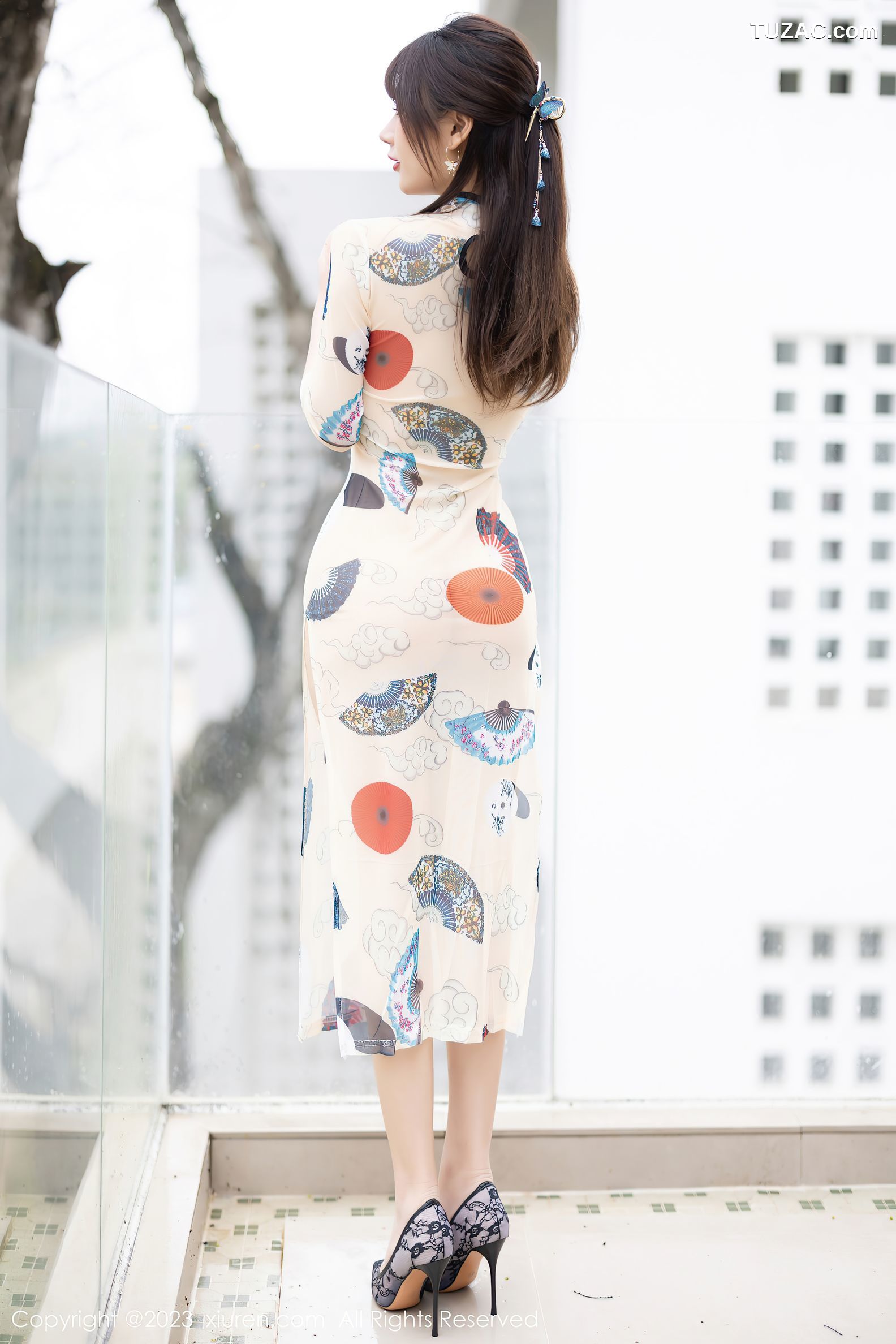 XiuRen秀人网-6831-张欣欣-白色图案旗袍-红色薄纱轻透情趣服-2023.05.31