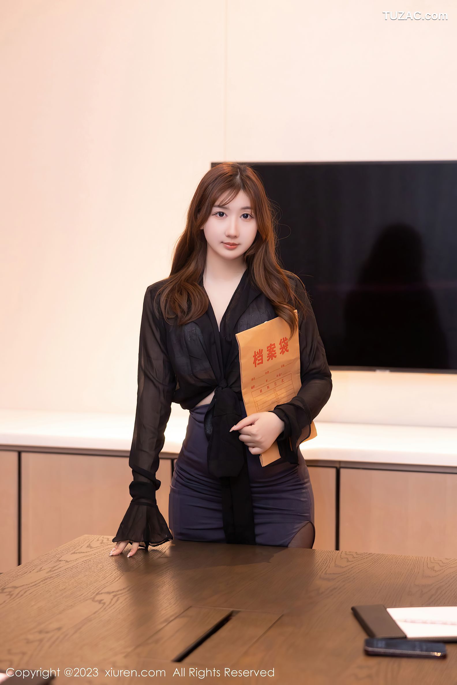 XiuRen秀人网-6848-江真真-性感Ol制服灰色内衣超薄黑丝-2023.06.02