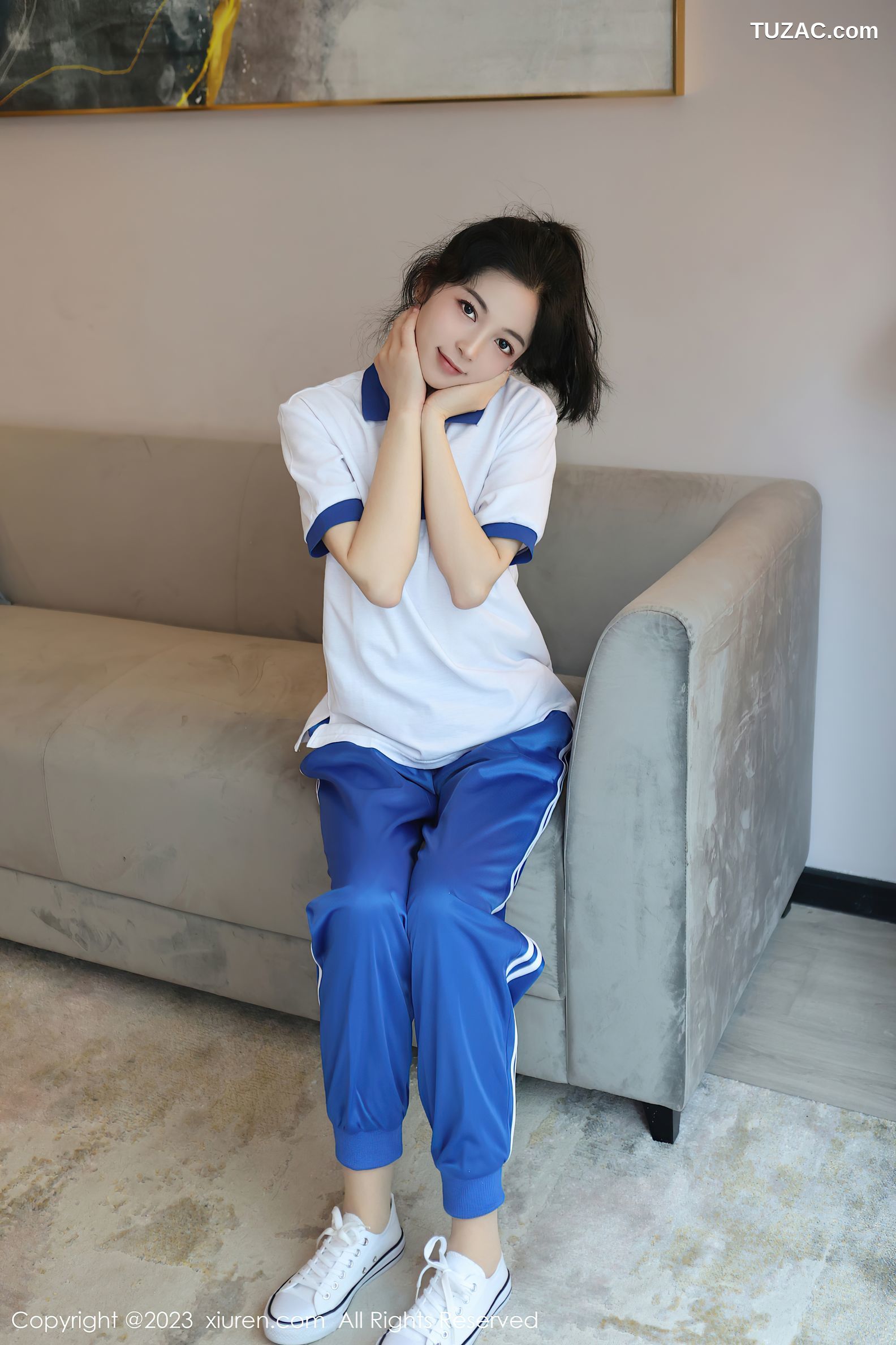 XiuRen秀人网-6855-茜茜Kimi-性感学妹装浅色蕾丝内衣-2023.06.05