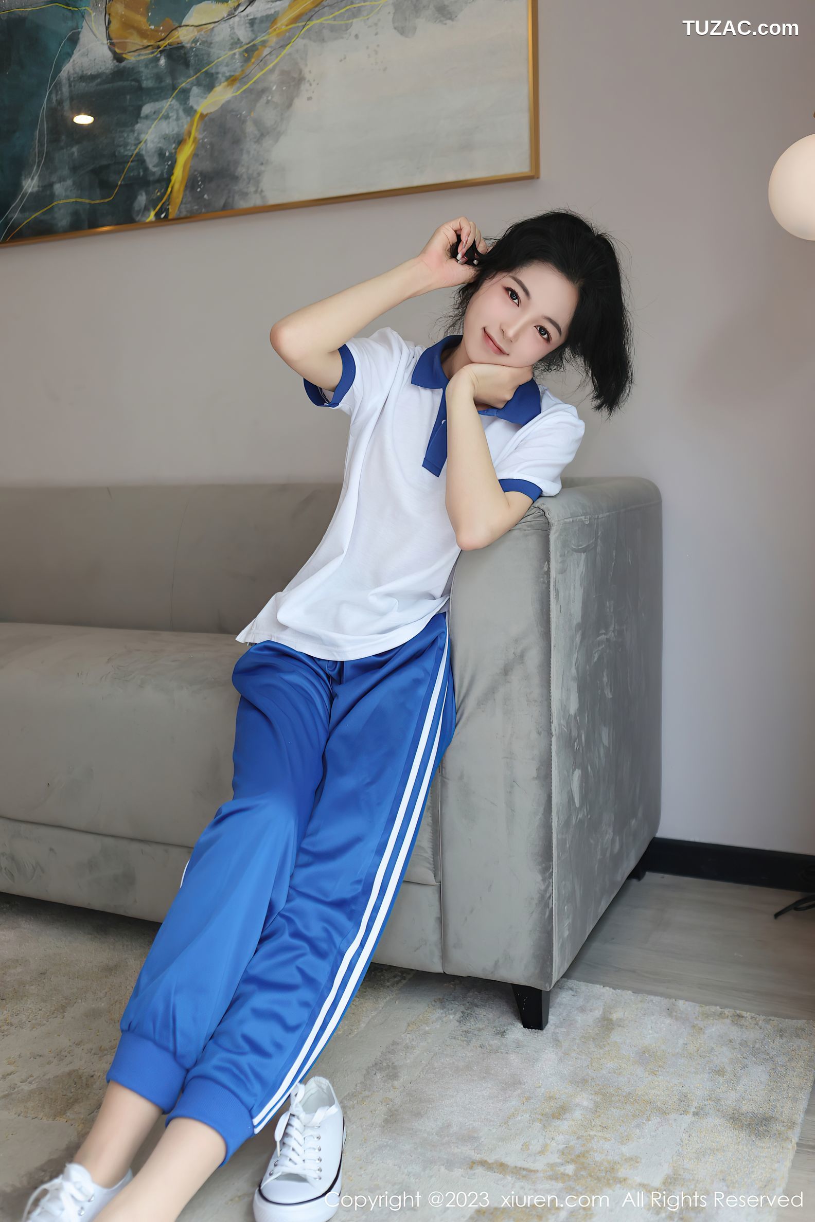 XiuRen秀人网-6855-茜茜Kimi-性感学妹装浅色蕾丝内衣-2023.06.05
