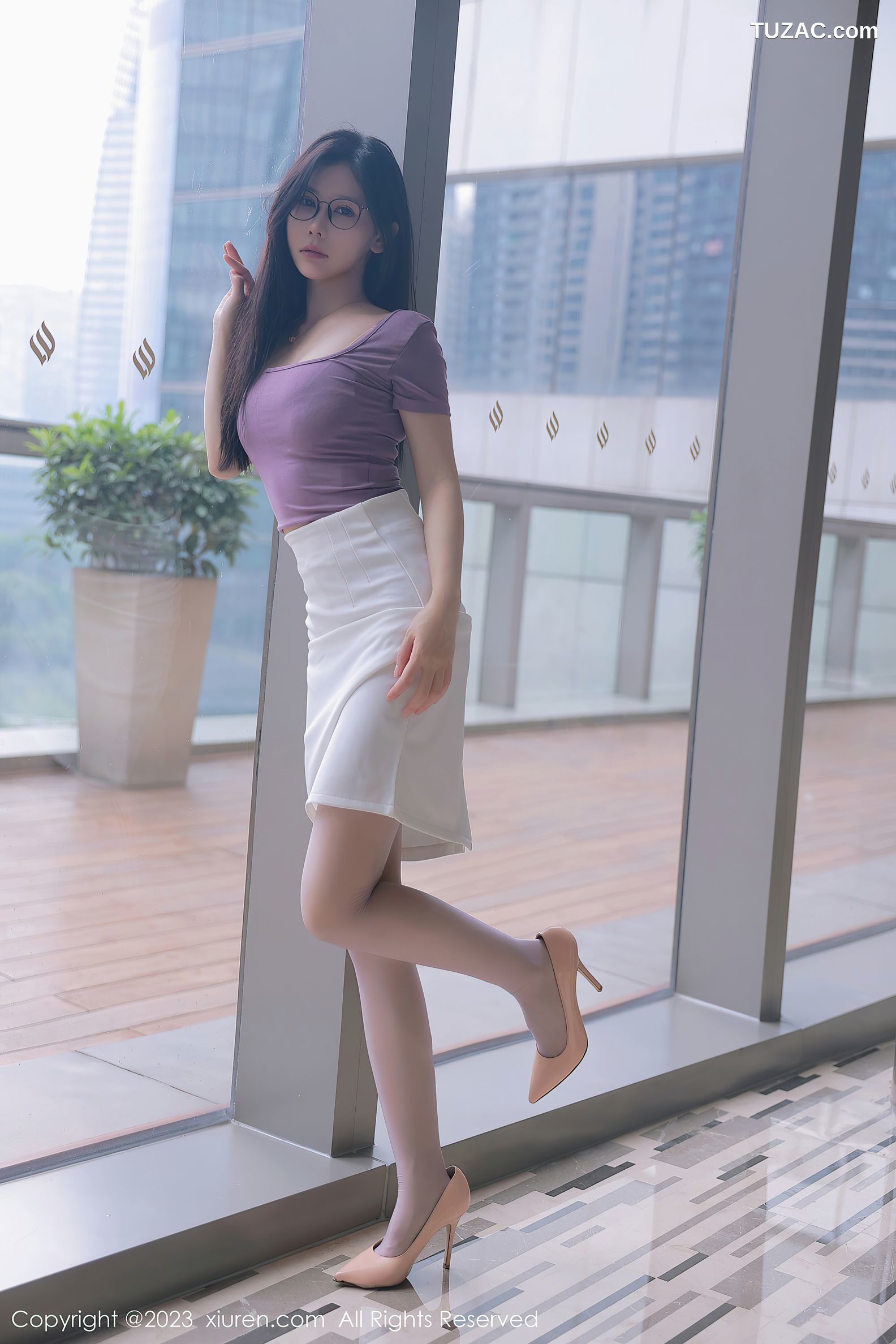 XiuRen秀人网-6865-尹甜甜-泰国旅拍淡红蕾丝内衣紫色丝袜-2023.06.06