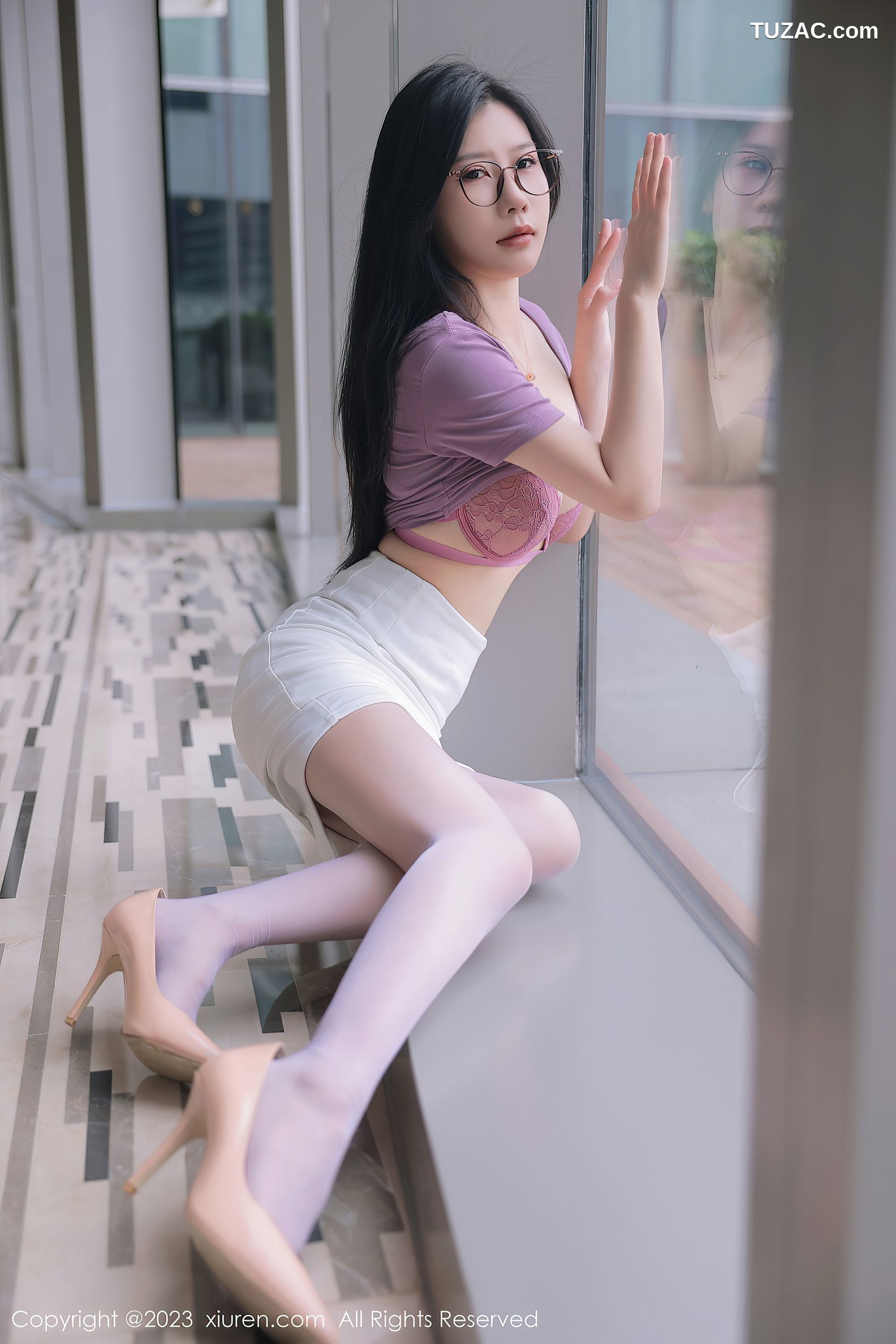 XiuRen秀人网-6865-尹甜甜-泰国旅拍淡红蕾丝内衣紫色丝袜-2023.06.06