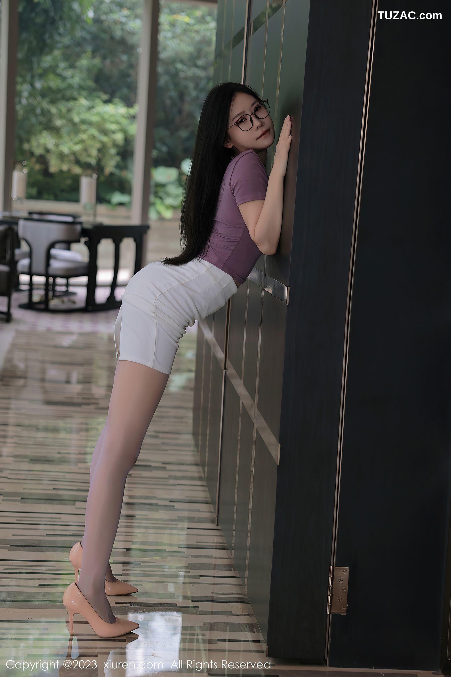 XiuRen秀人网-6865-尹甜甜-泰国旅拍淡红蕾丝内衣紫色丝袜-2023.06.06