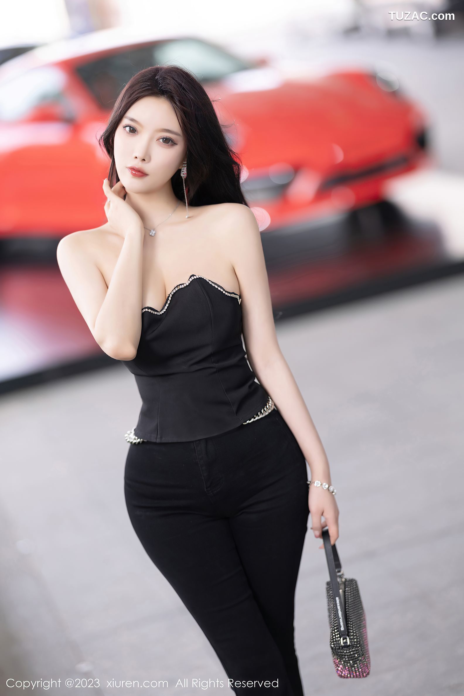 XiuRen秀人网-6866-杨晨晨Yome-轻透蕾丝连体衣-2023.06.06