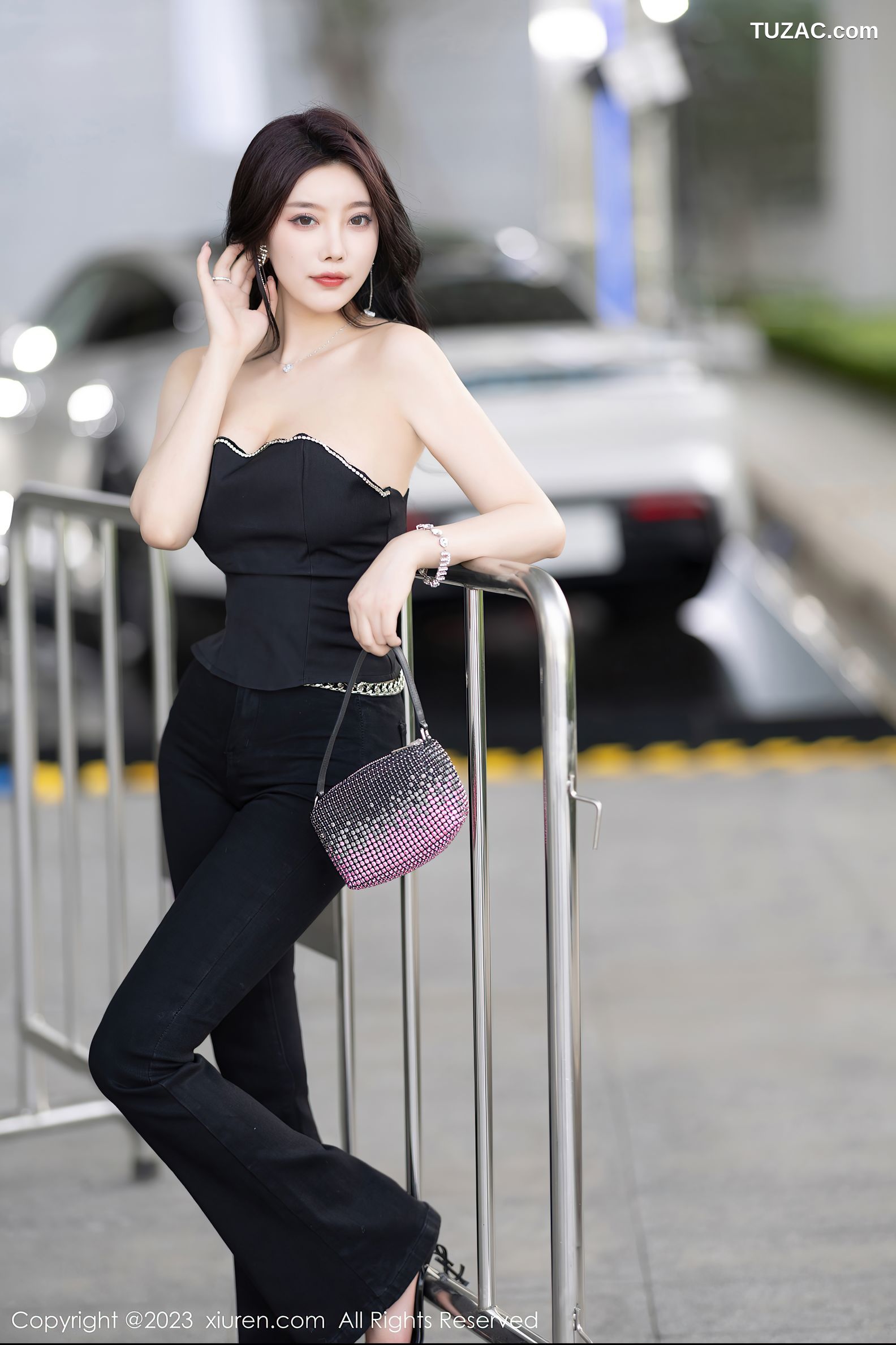 XiuRen秀人网-6866-杨晨晨Yome-轻透蕾丝连体衣-2023.06.06