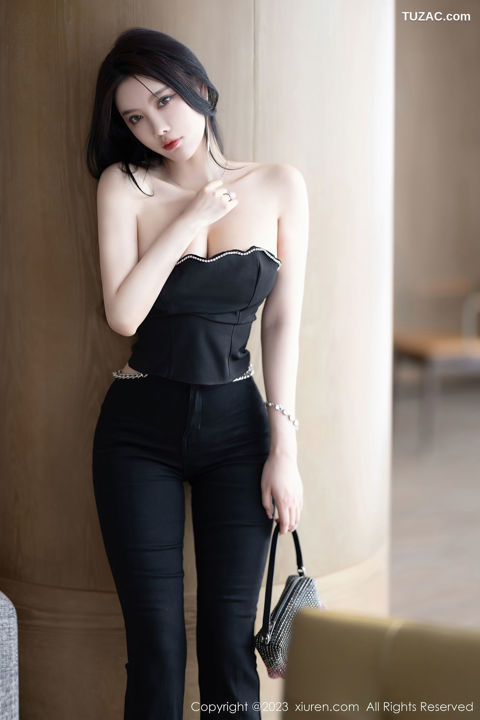 XiuRen秀人网-6866-杨晨晨Yome-轻透蕾丝连体衣-2023.06.06