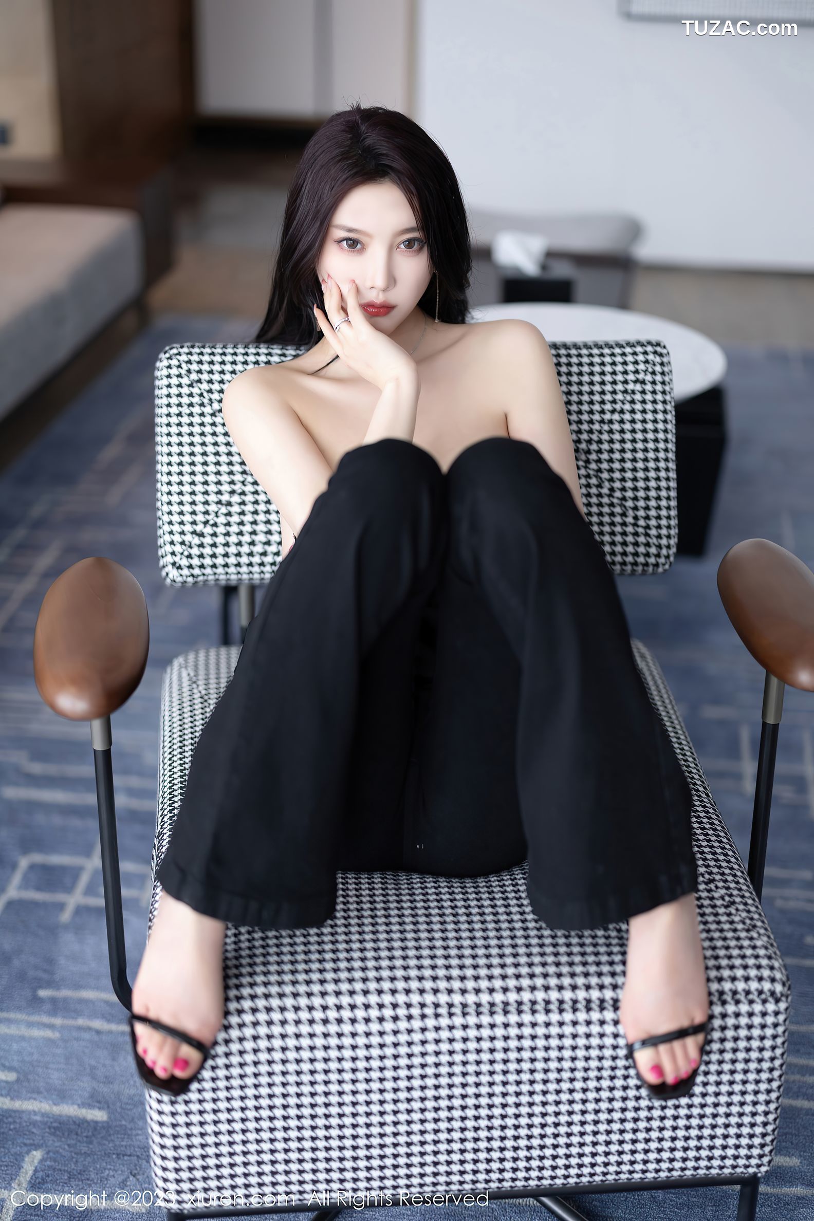 XiuRen秀人网-6866-杨晨晨Yome-轻透蕾丝连体衣-2023.06.06