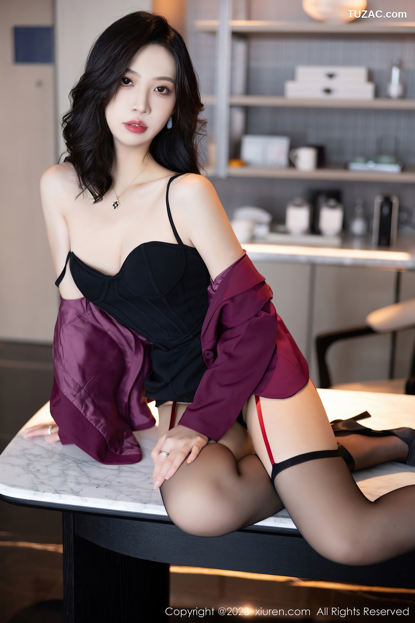 XiuRen秀人网-6870-郑颖姗Bev-性感OL装薄透连体黑丝-2023.06.07