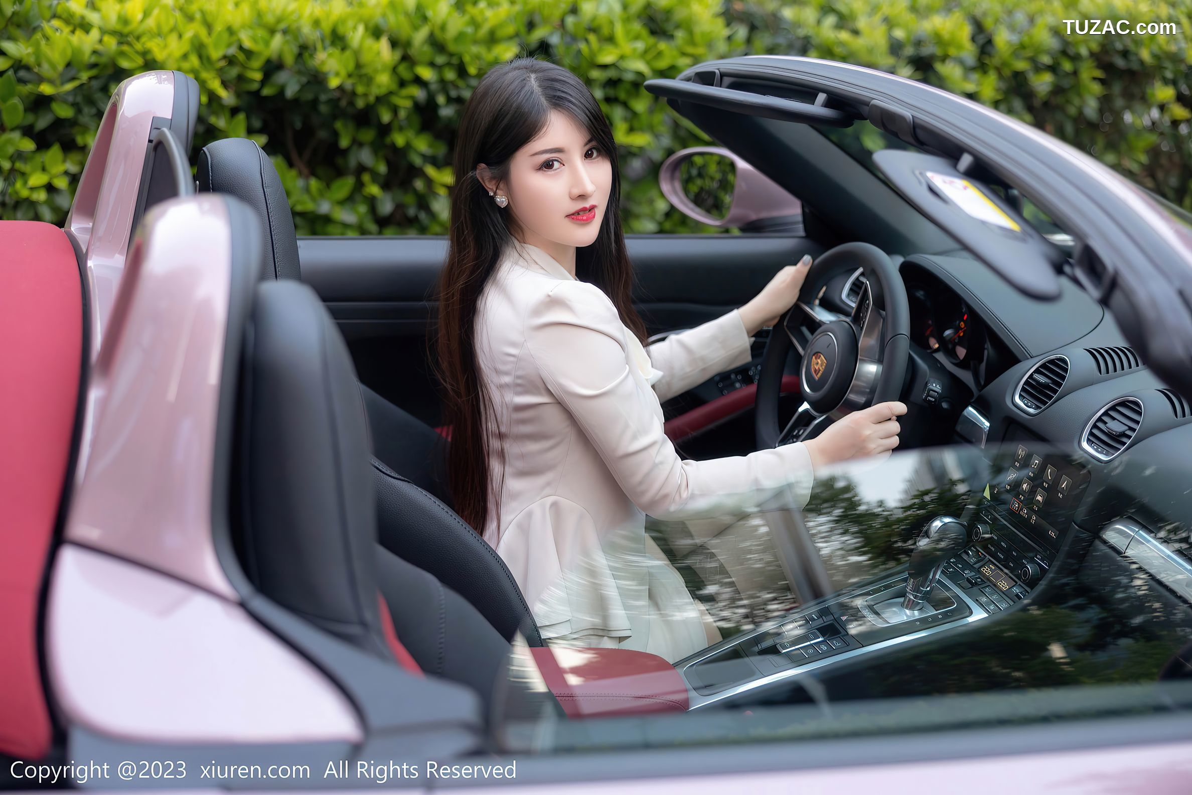 XiuRen秀人网-6879-诗诗kiki-浅色OL服饰性感浅灰内衣-2023.06.08