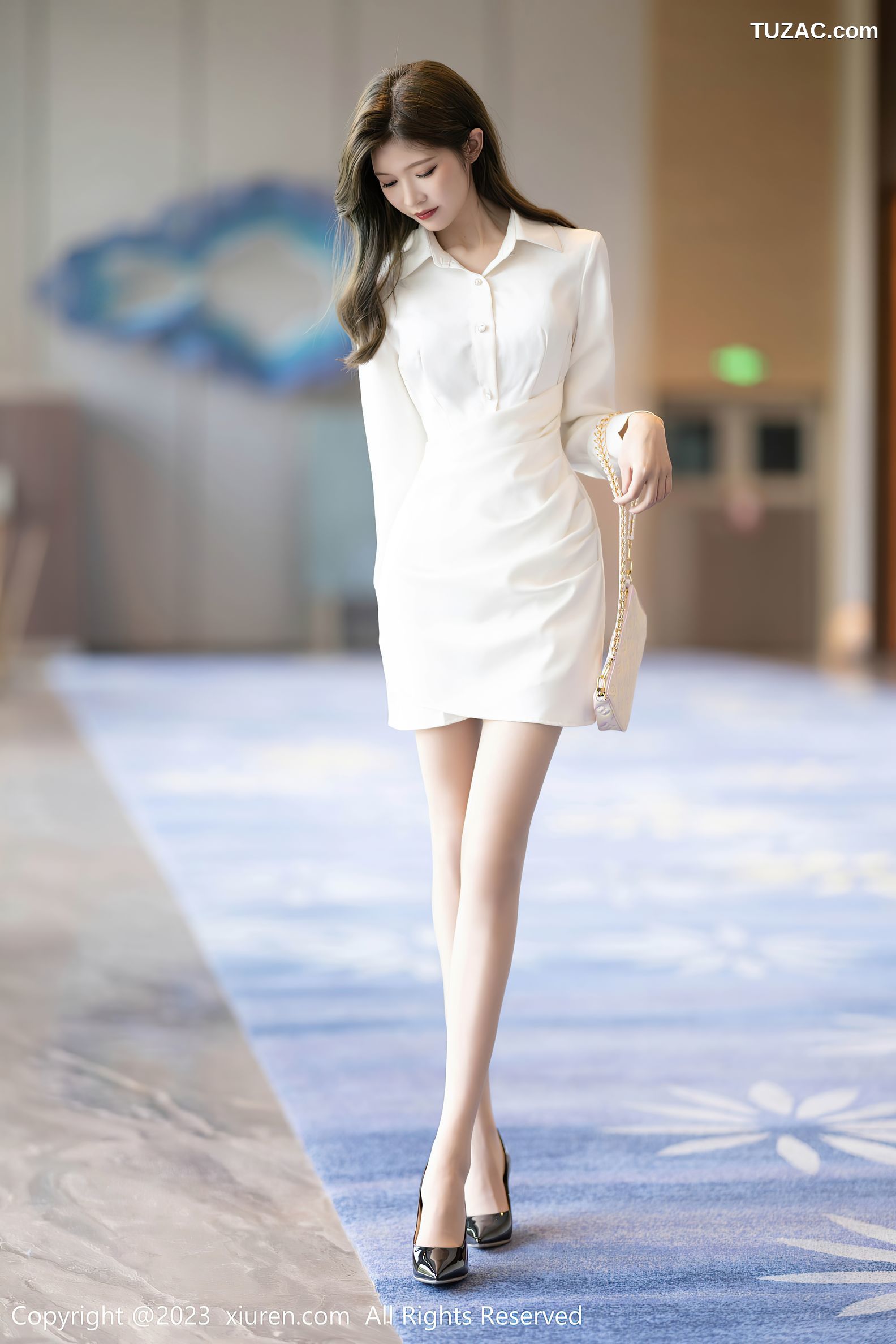 XiuRen秀人网-6882-程程程-墨绿色蕾丝内衣原色丝袜-2023.06.08