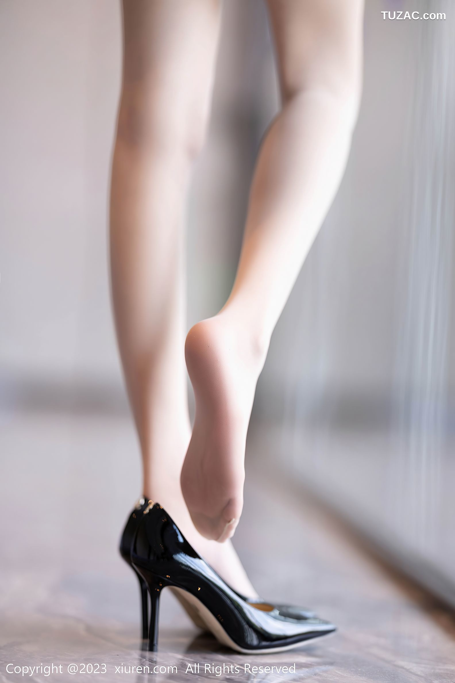 XiuRen秀人网-6882-程程程-墨绿色蕾丝内衣原色丝袜-2023.06.08