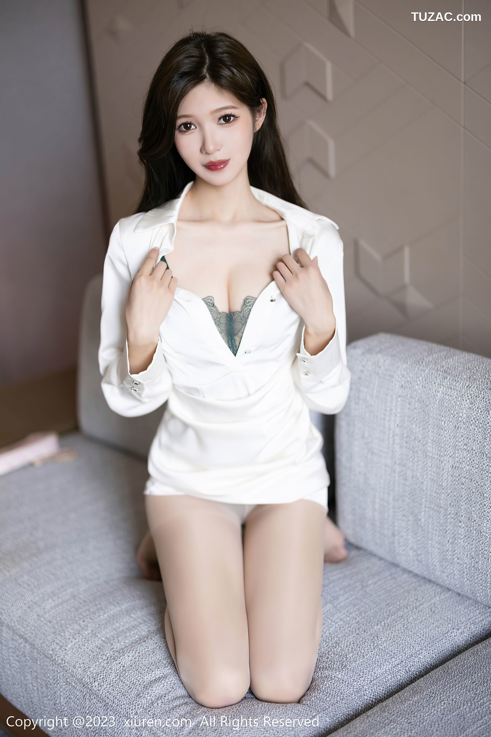 XiuRen秀人网-6882-程程程-墨绿色蕾丝内衣原色丝袜-2023.06.08