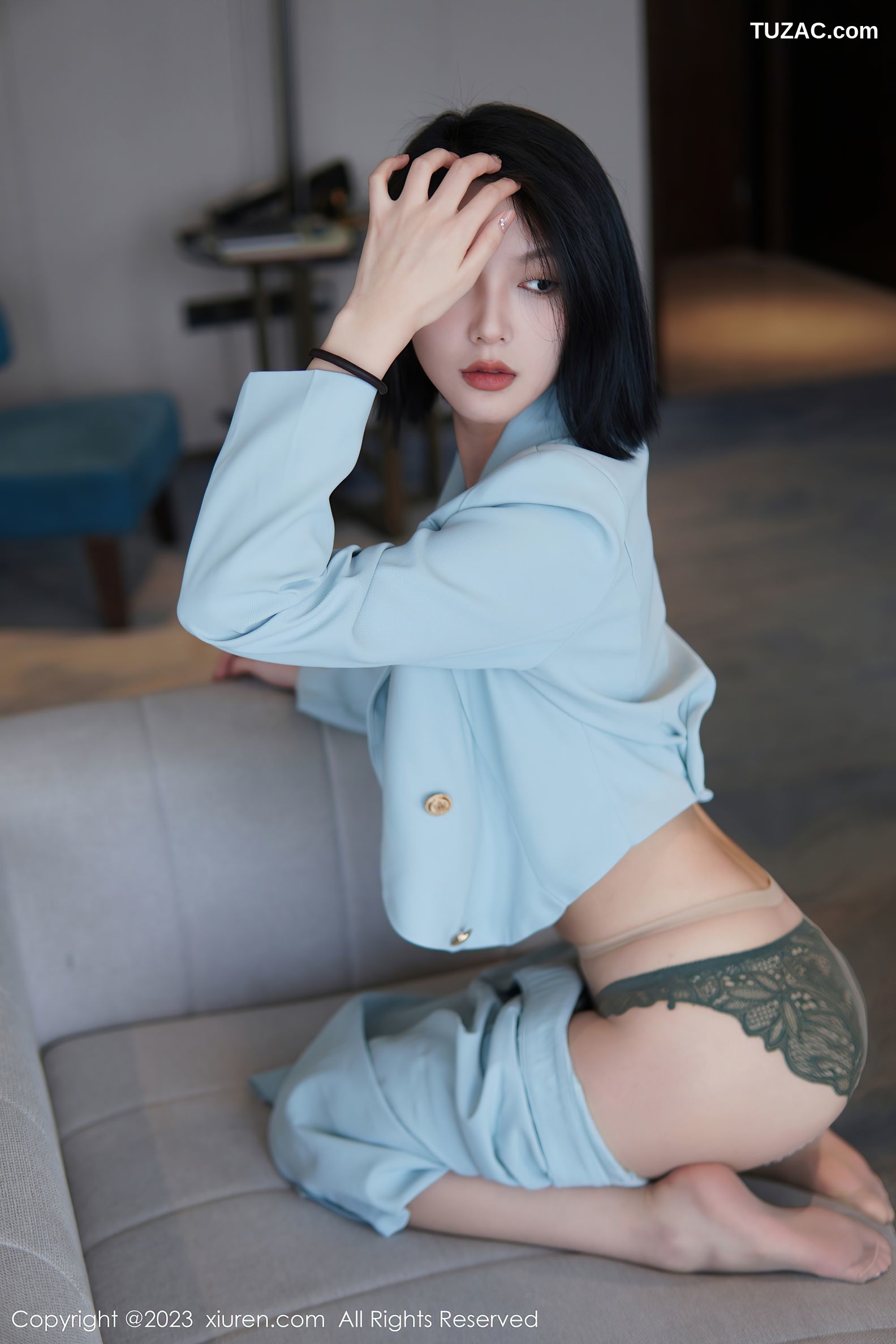 XiuRen秀人网-6885-乔一一-淡蓝色OL服饰墨绿色内衣原色丝袜-2023.06.09