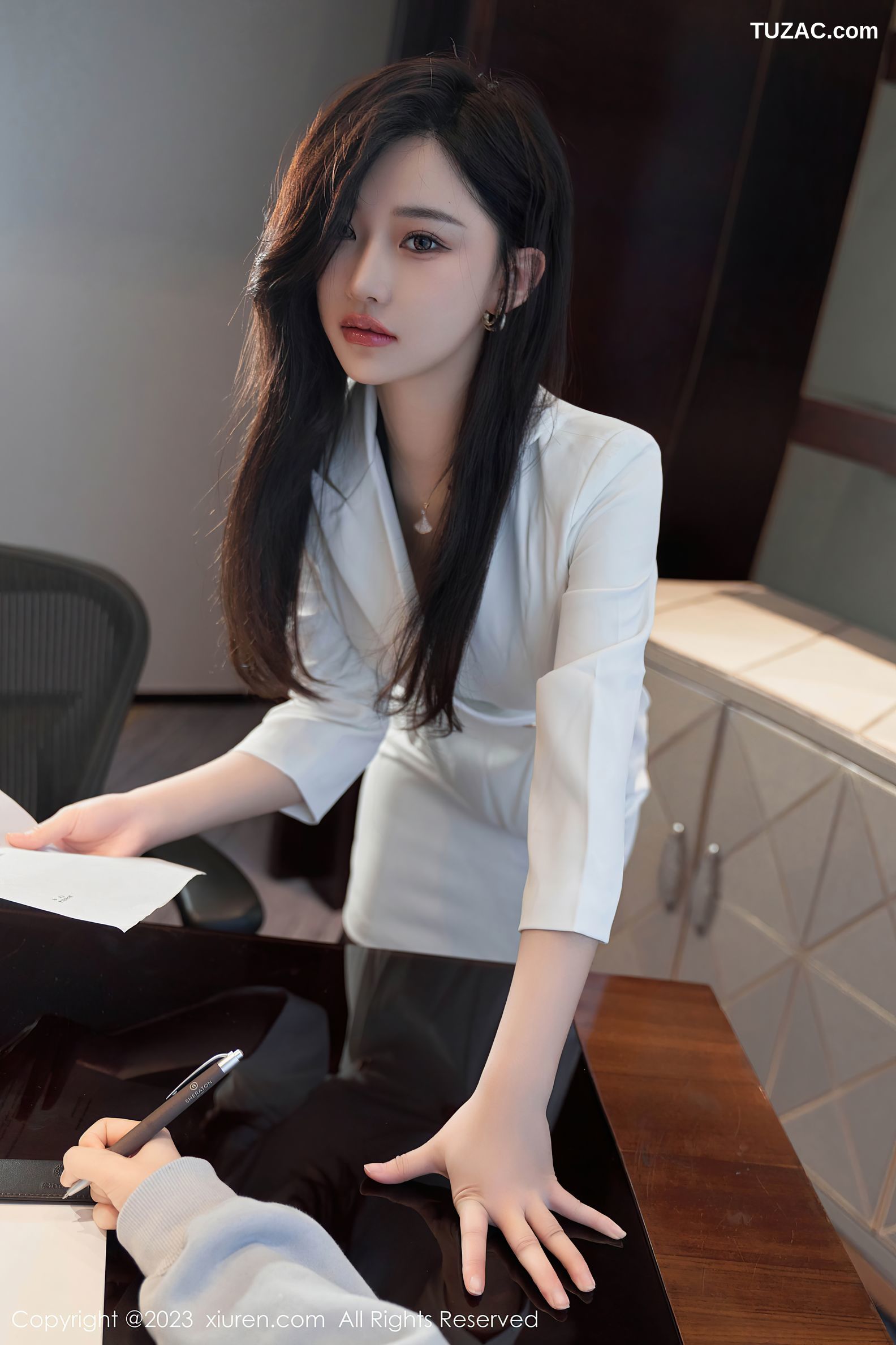 XiuRen秀人网-6900-妙可可Cheese-黑色蕾丝薄纱服-2023.06.12