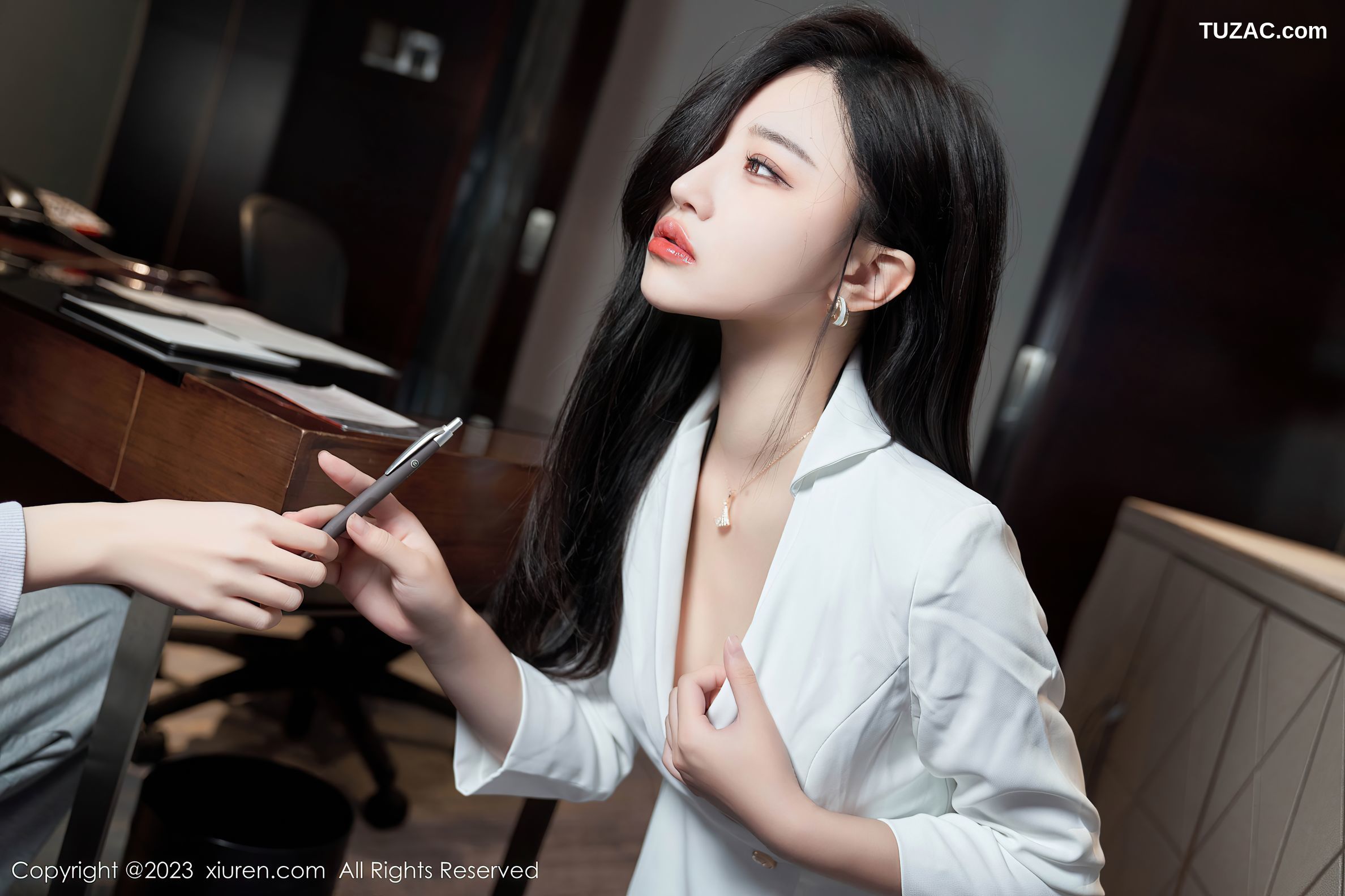 XiuRen秀人网-6900-妙可可Cheese-黑色蕾丝薄纱服-2023.06.12