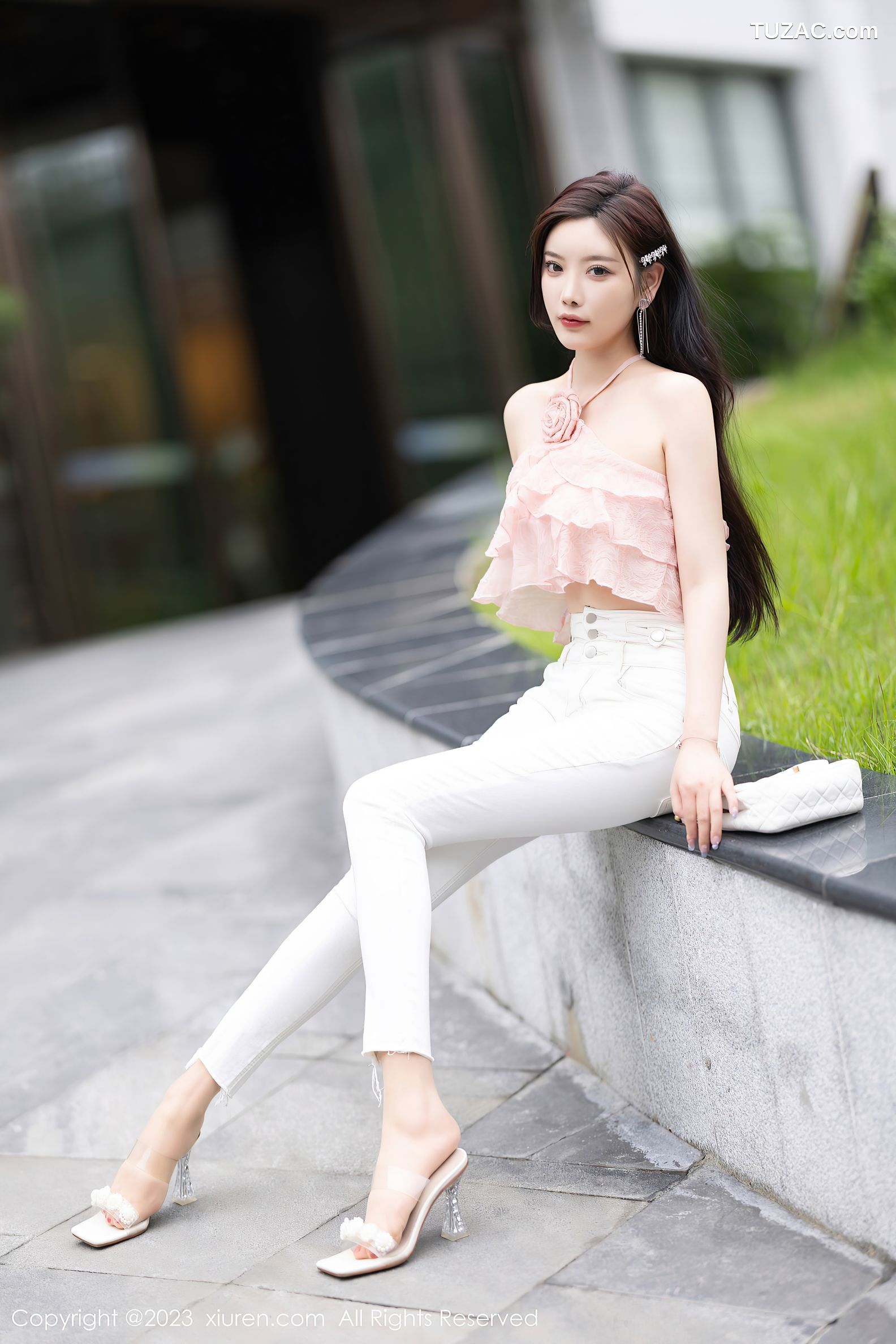 XiuRen秀人网-6907-杨晨晨Yome-超薄肉丝-2023.06.13
