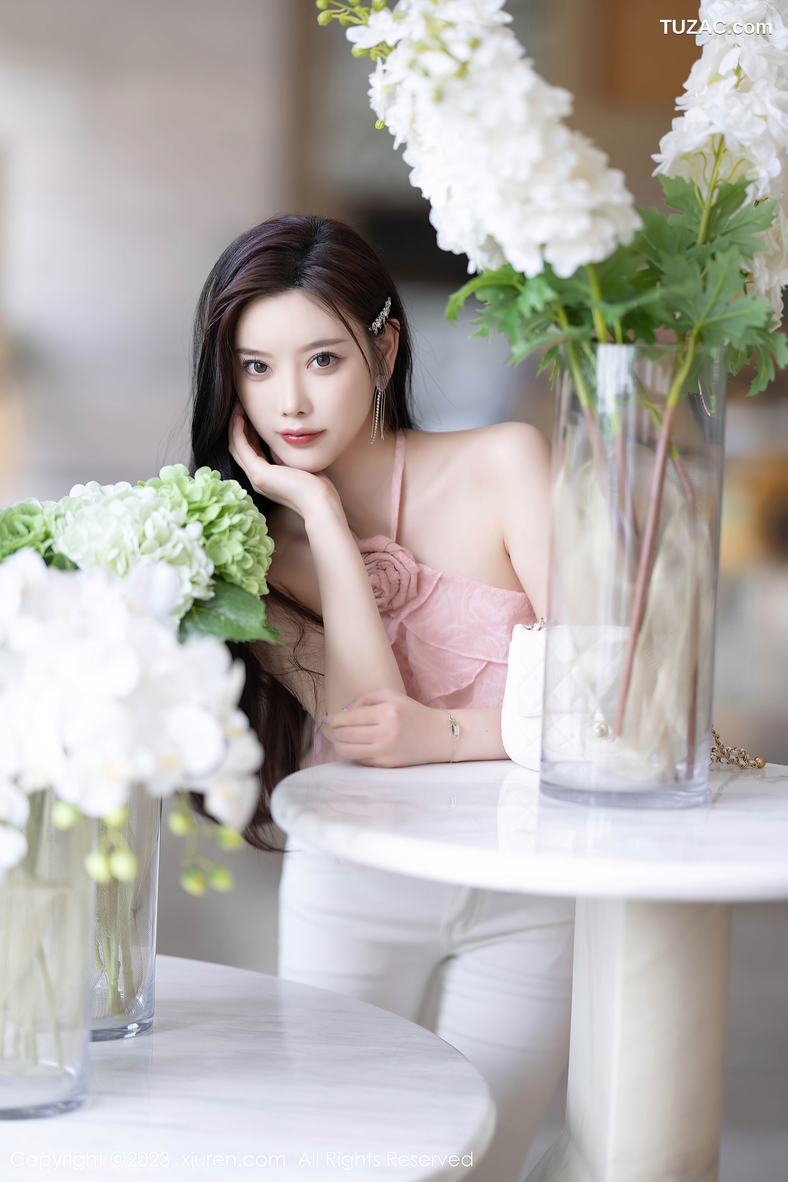 XiuRen秀人网-6907-杨晨晨Yome-超薄肉丝-2023.06.13