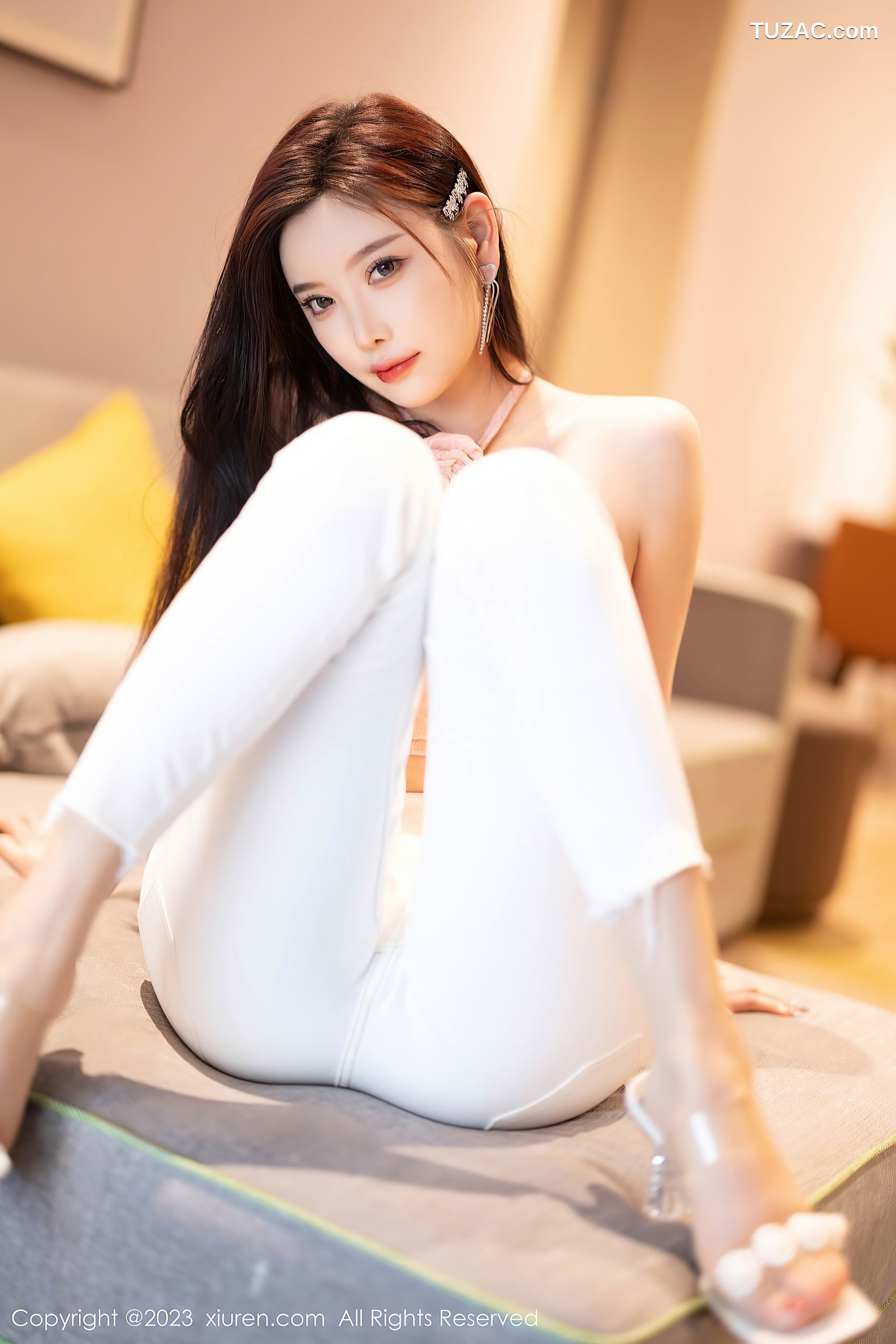 XiuRen秀人网-6907-杨晨晨Yome-超薄肉丝-2023.06.13