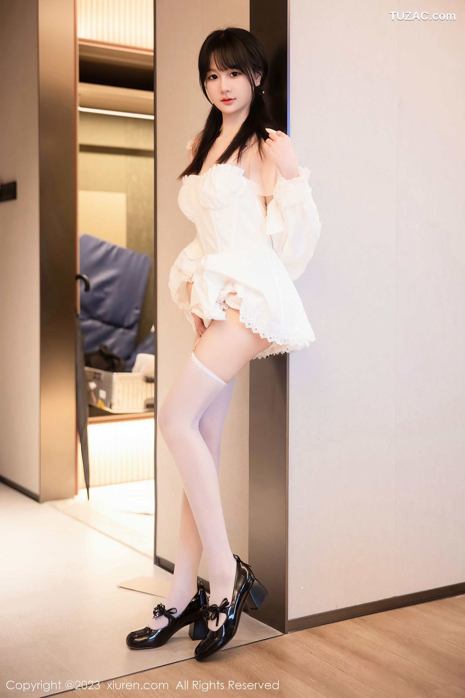 XiuRen秀人网-6933-幼幼-白色连衣短裙粉色情趣内衣-2023.06.16