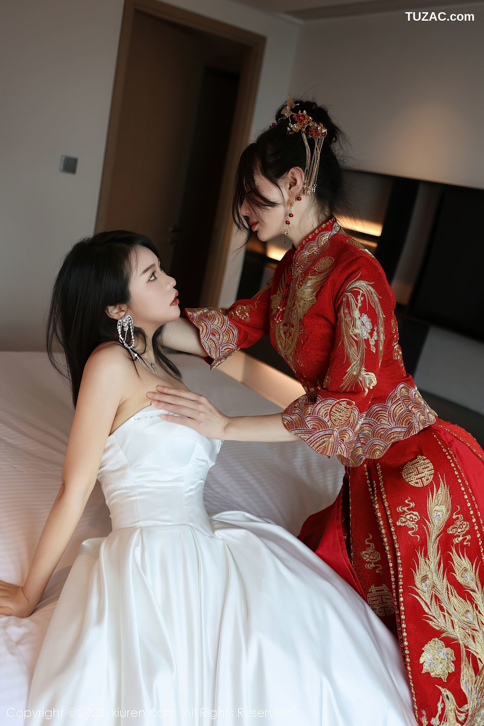 XiuRen秀人网-6957-曼柔-性感内衣原色丝袜-2023.06.21
