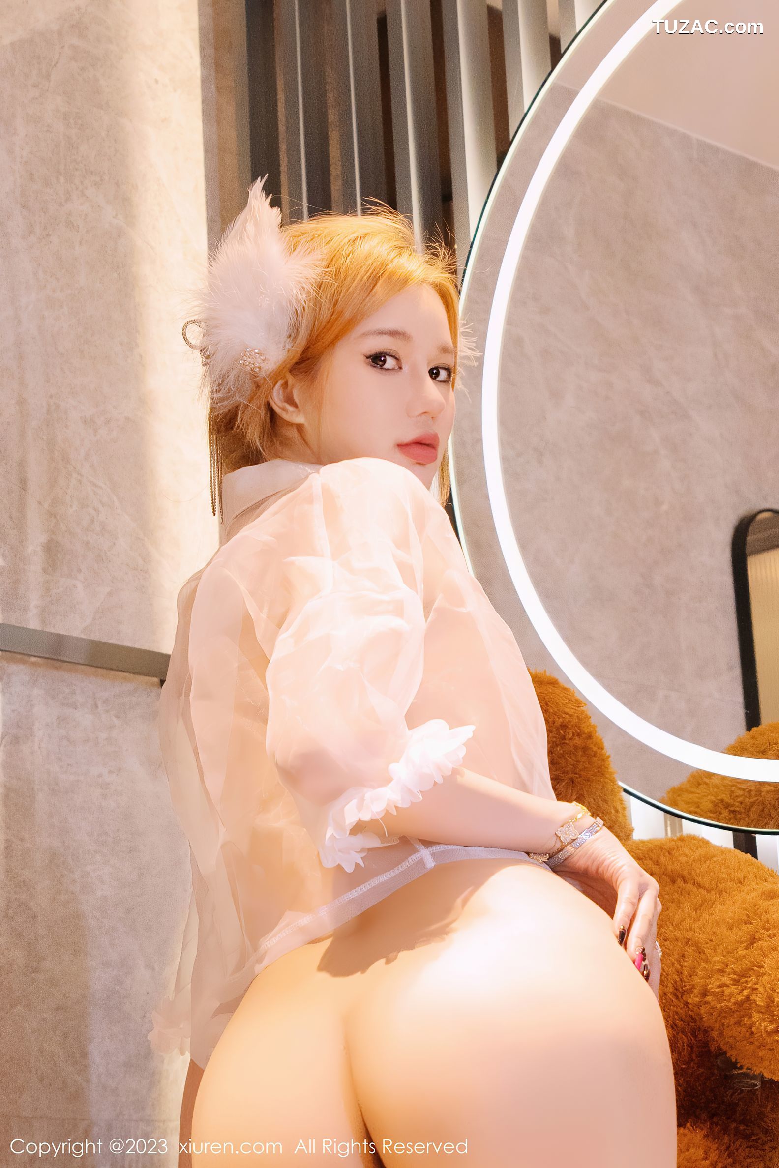 XiuRen秀人网-6964-杨可可coco-浅色薄纱服饰-黑色情趣服饰-2023.06.25