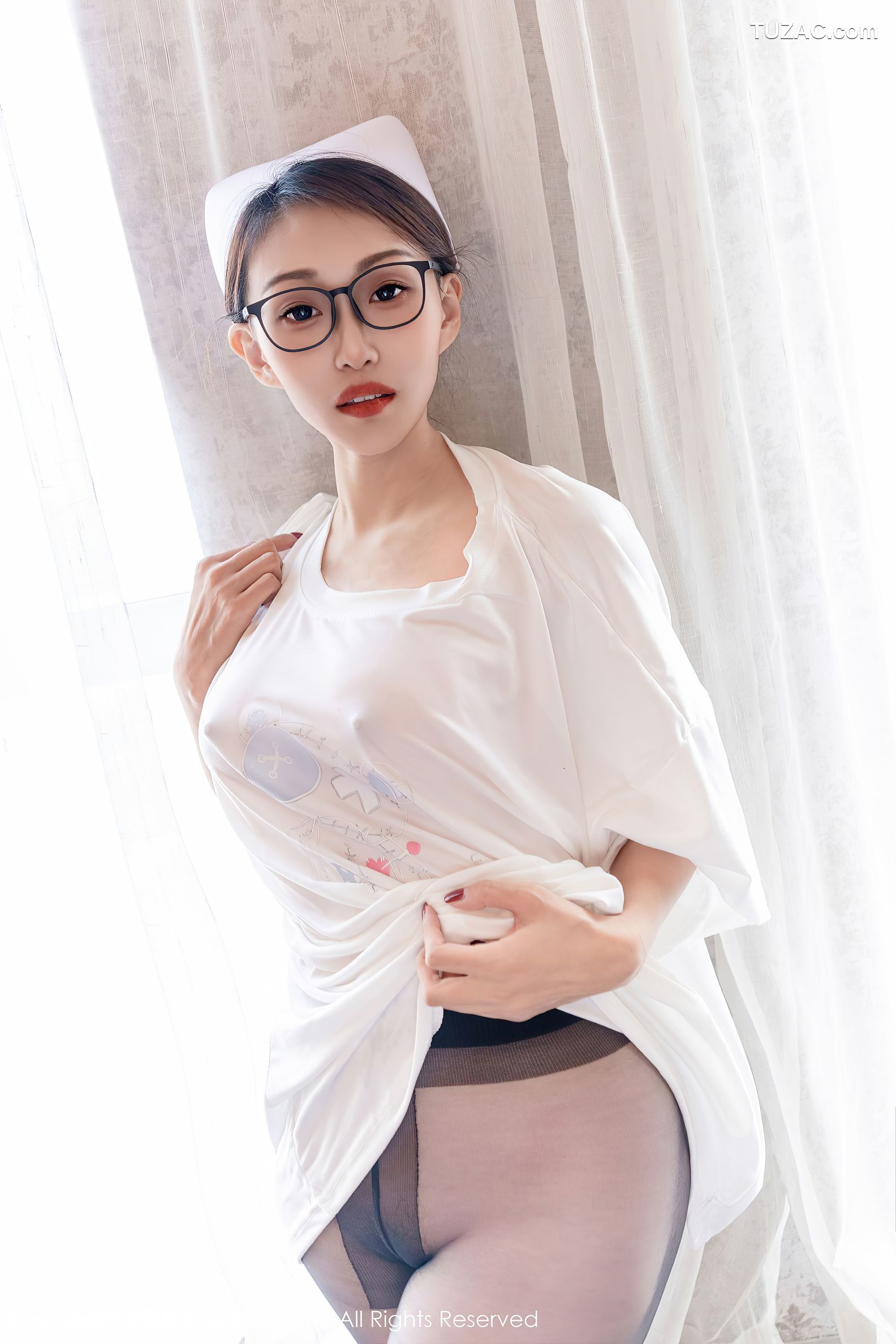 XiuRen秀人网-6971-妖_Baby-白色护士服饰超薄黑丝-2023.06.26