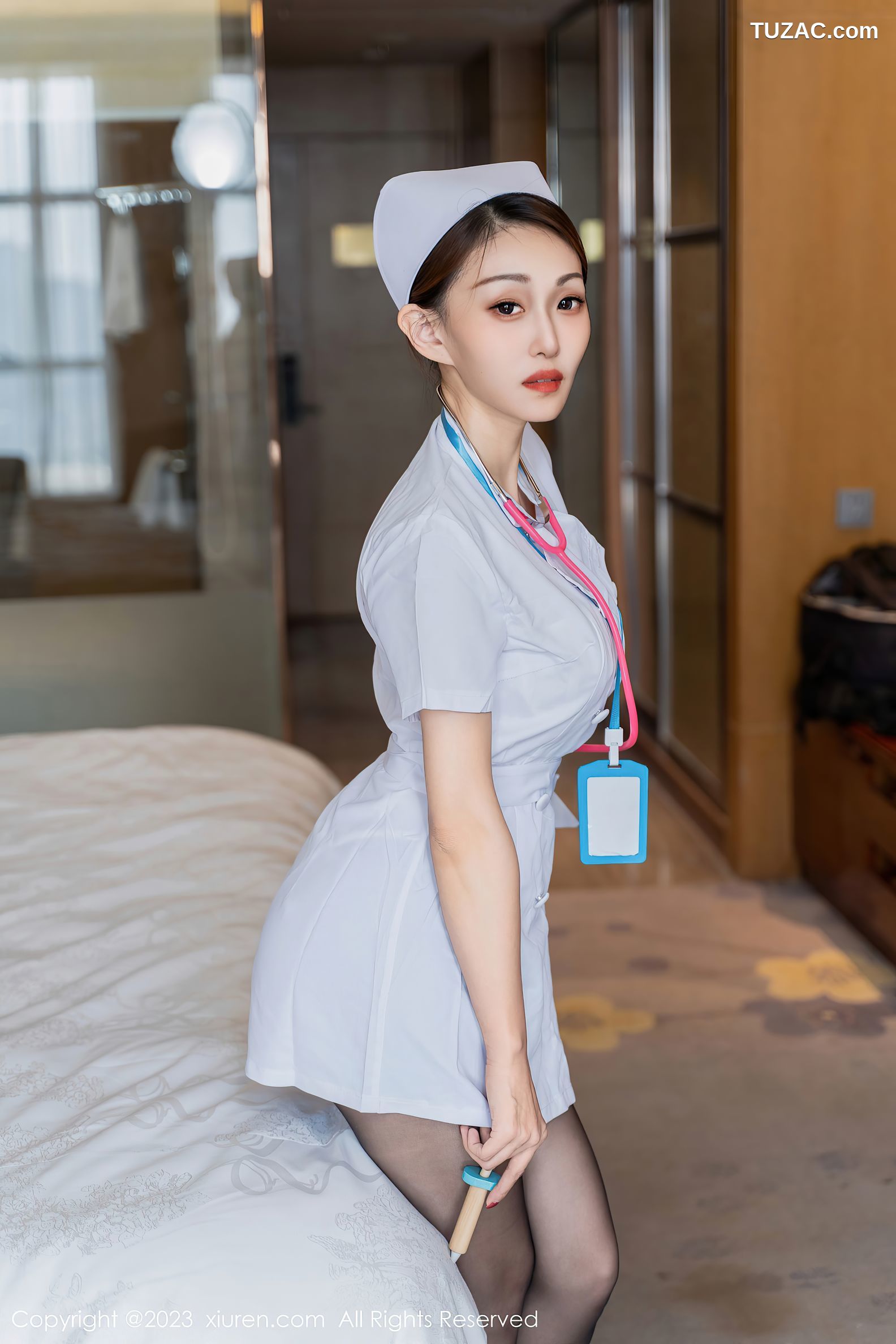 XiuRen秀人网-6971-妖_Baby-白色护士服饰超薄黑丝-2023.06.26