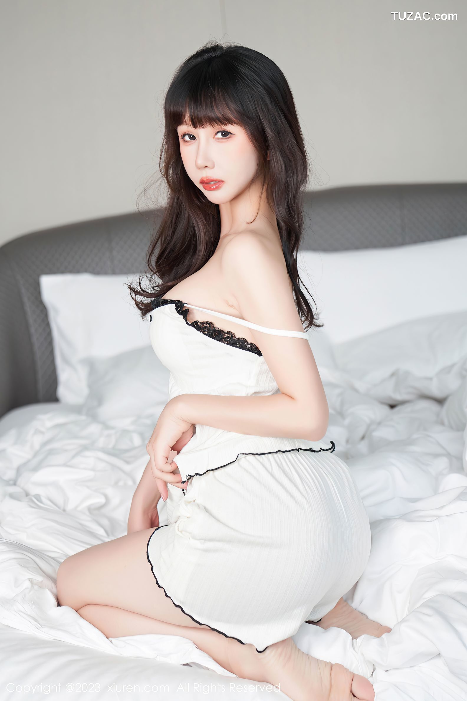 XiuRen秀人网-6975-波巧酱-女友早餐主题白色吊透明围裙-2023.06.26