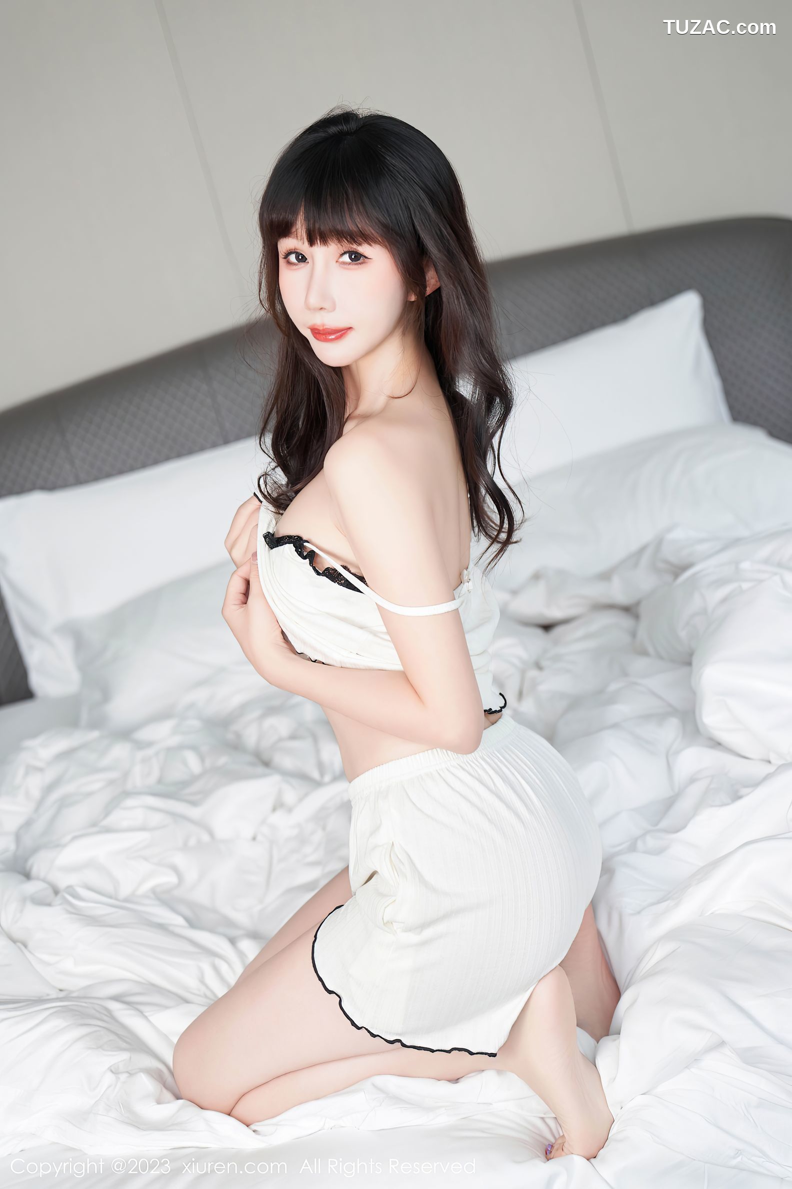 XiuRen秀人网-6975-波巧酱-女友早餐主题白色吊透明围裙-2023.06.26