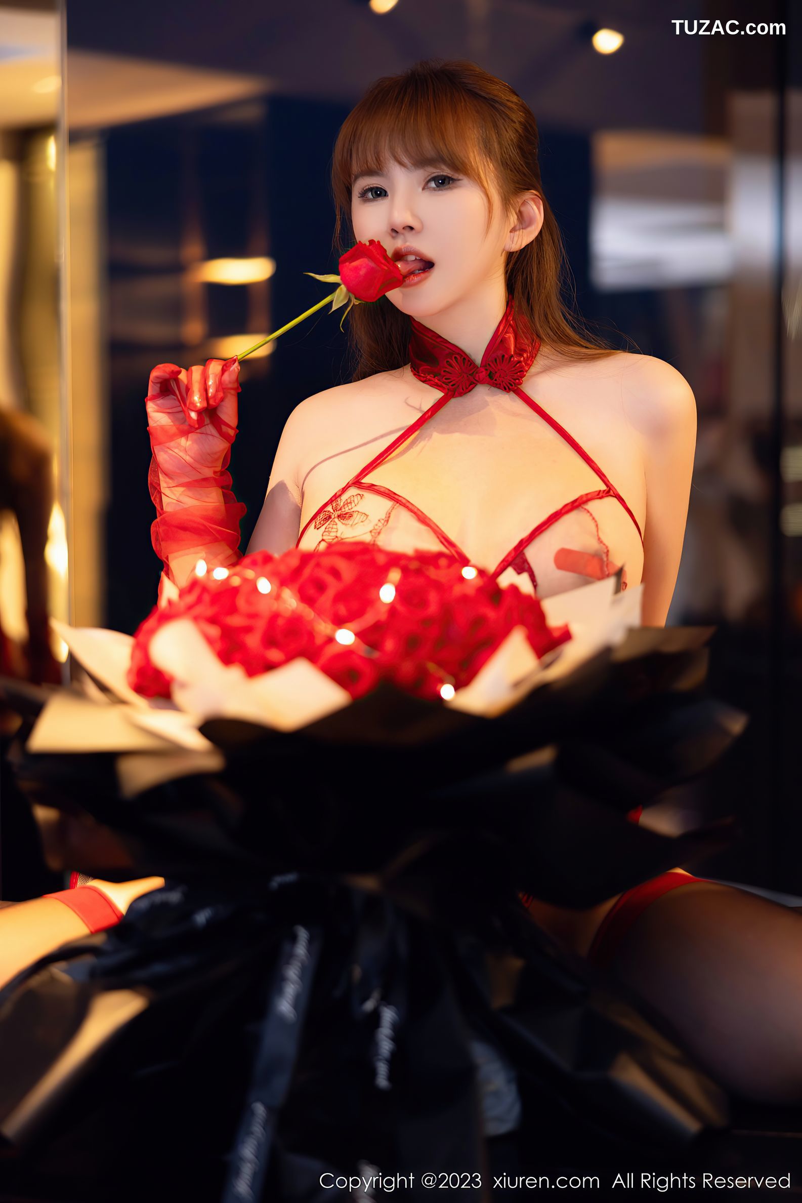 XiuRen秀人网-6981-张思允Nice-红色轻透情趣内衣豪乳遮点-2023.06.27