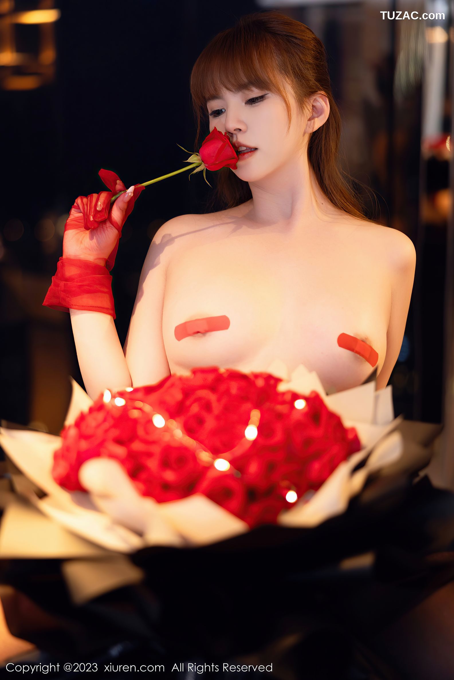 XiuRen秀人网-6981-张思允Nice-红色轻透情趣内衣豪乳遮点-2023.06.27