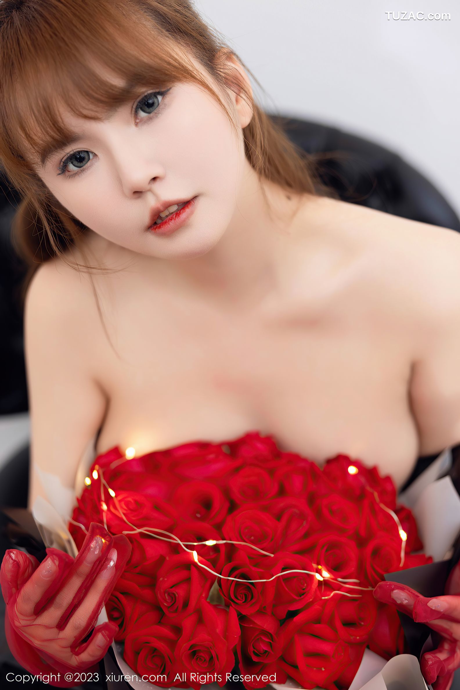 XiuRen秀人网-6981-张思允Nice-红色轻透情趣内衣豪乳遮点-2023.06.27