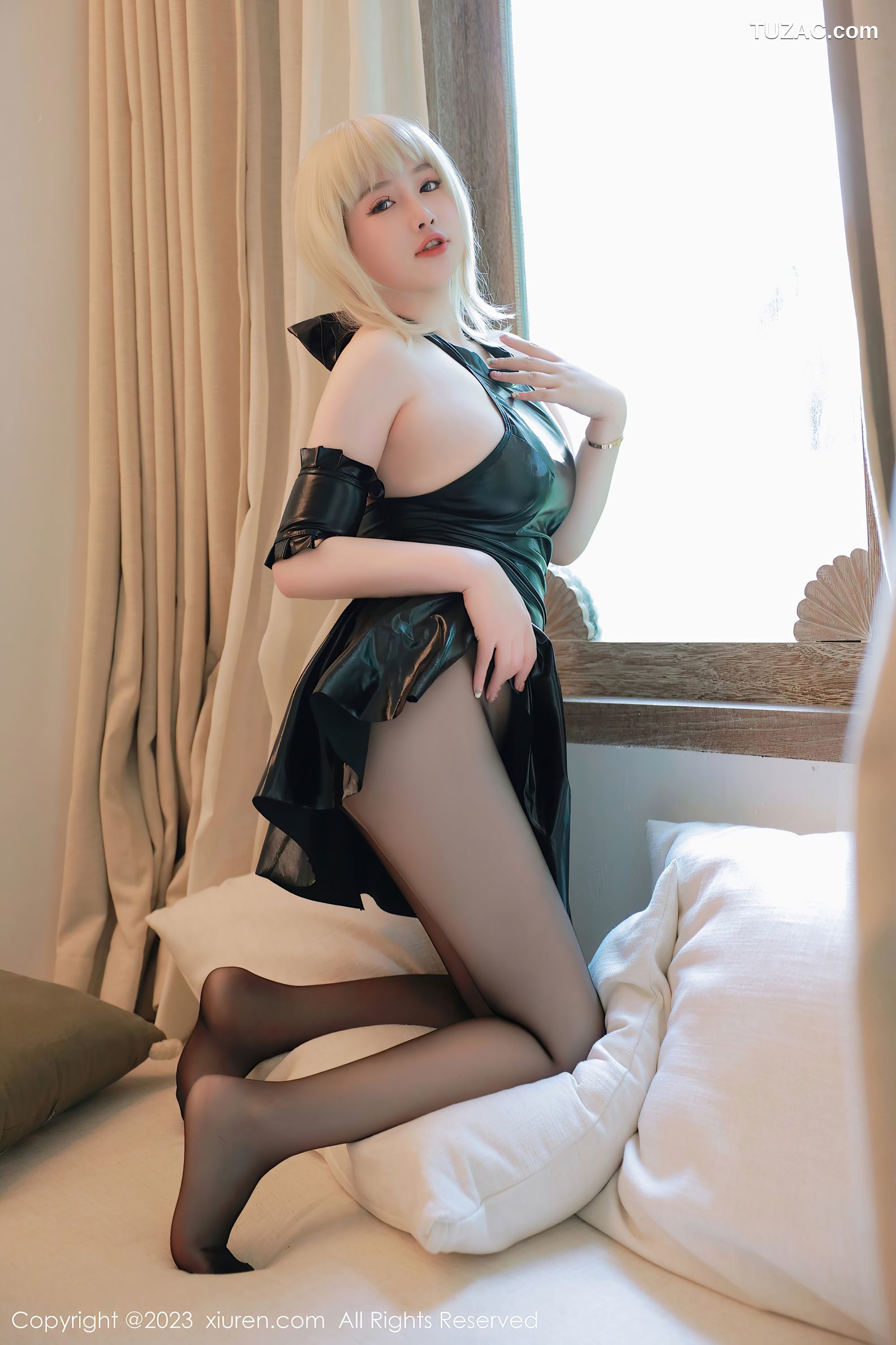 XiuRen秀人网-6984-养乐多DoDo-黑色Cosplay装扮-2023.06.28