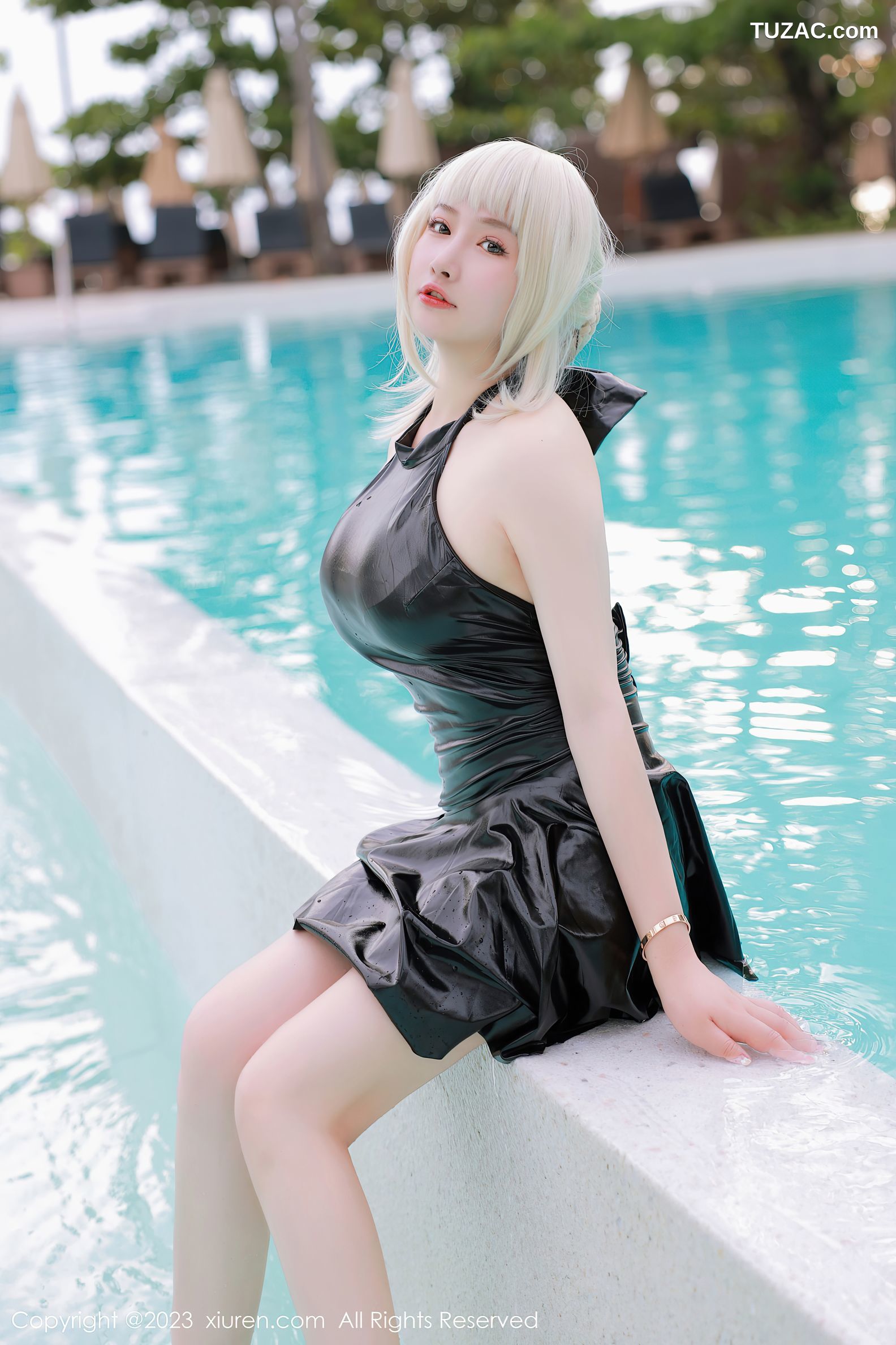 XiuRen秀人网-6984-养乐多DoDo-黑色Cosplay装扮-2023.06.28