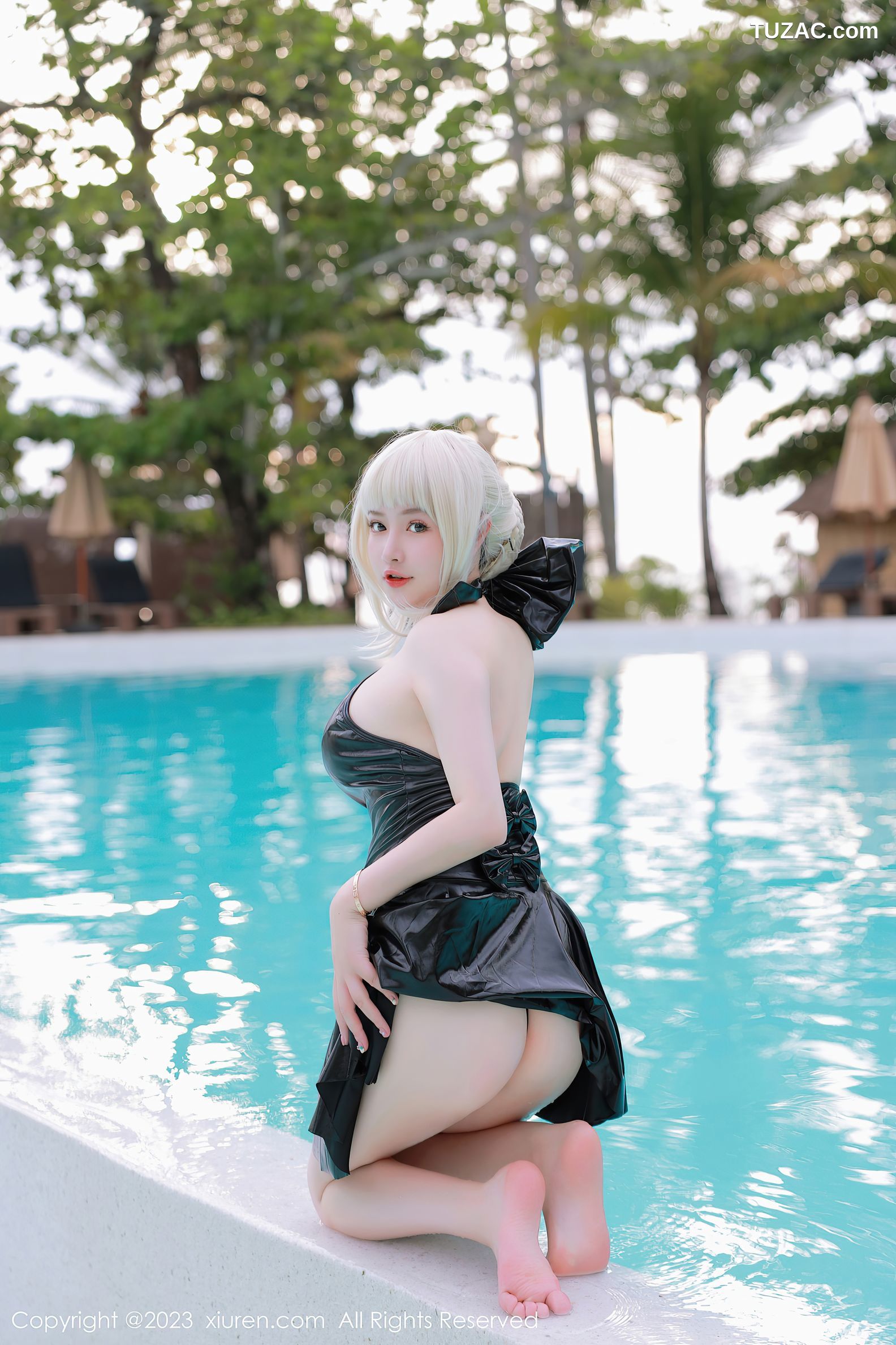 XiuRen秀人网-6984-养乐多DoDo-黑色Cosplay装扮-2023.06.28