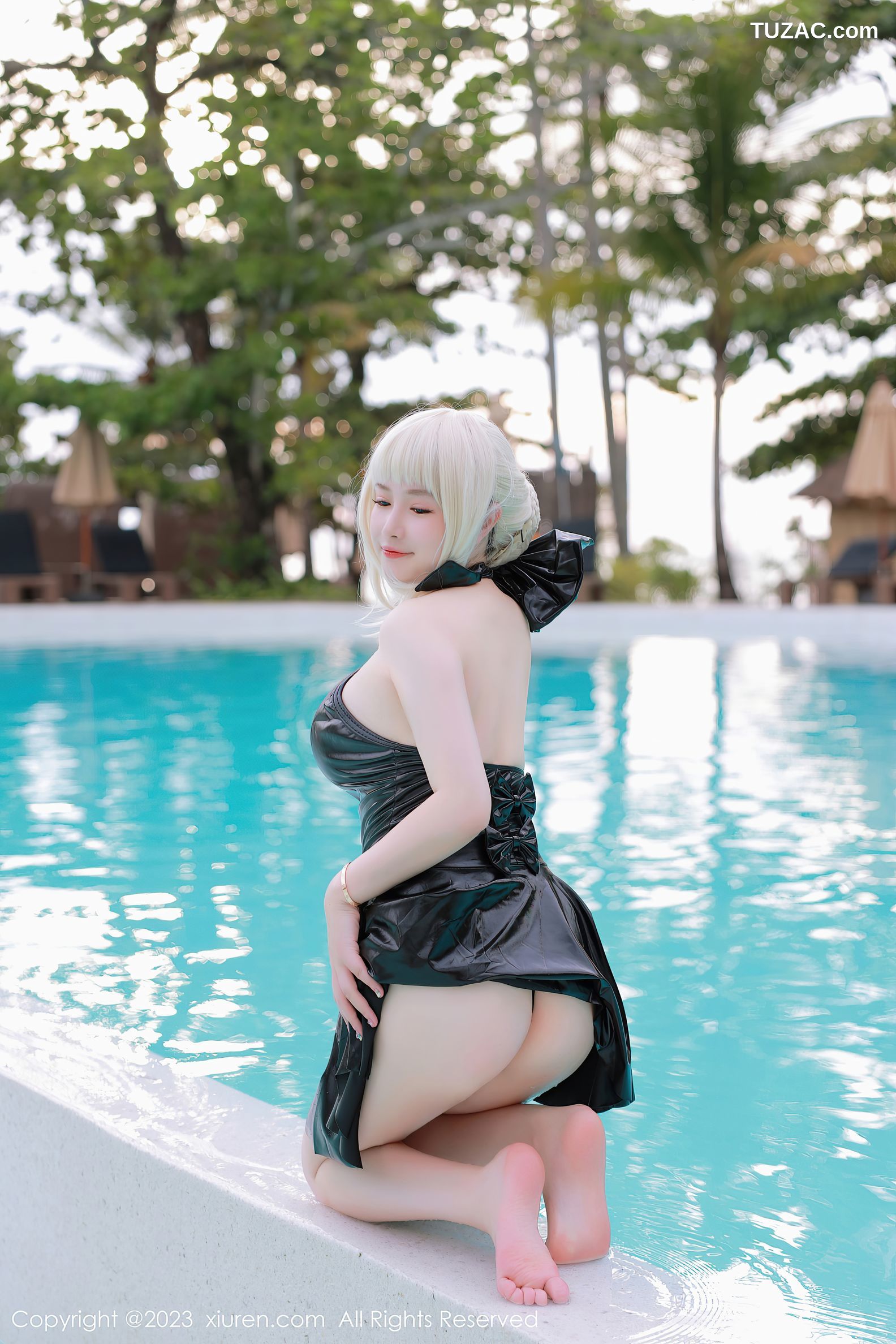 XiuRen秀人网-6984-养乐多DoDo-黑色Cosplay装扮-2023.06.28