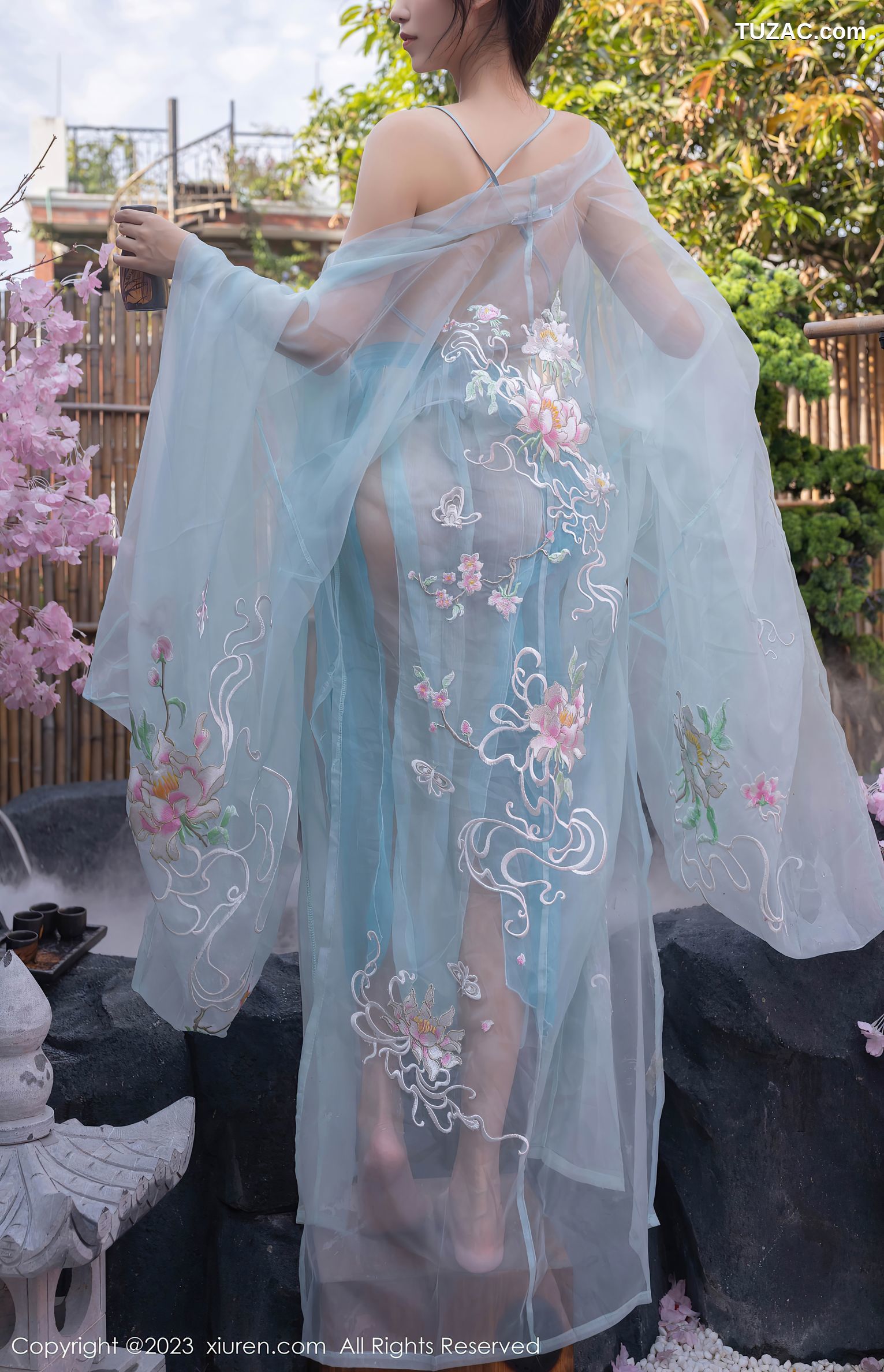 XiuRen秀人网-6991-利世-户外温泉性感浅蓝色古装服饰-2023.06.28