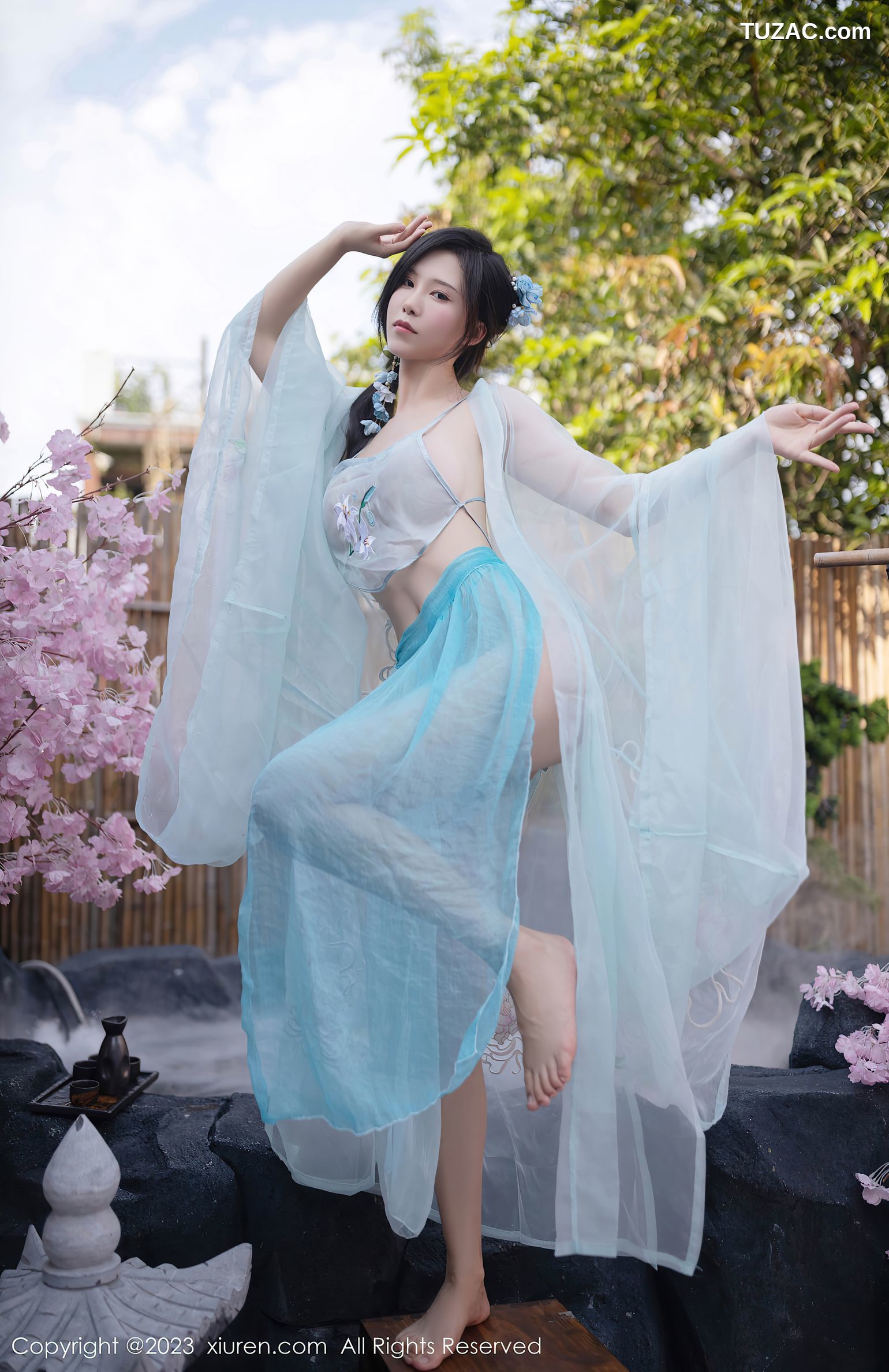 XiuRen秀人网-6991-利世-户外温泉性感浅蓝色古装服饰-2023.06.28