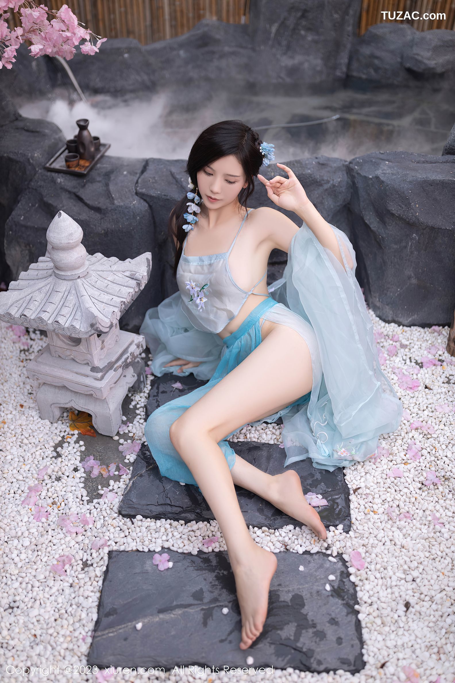 XiuRen秀人网-6991-利世-户外温泉性感浅蓝色古装服饰-2023.06.28