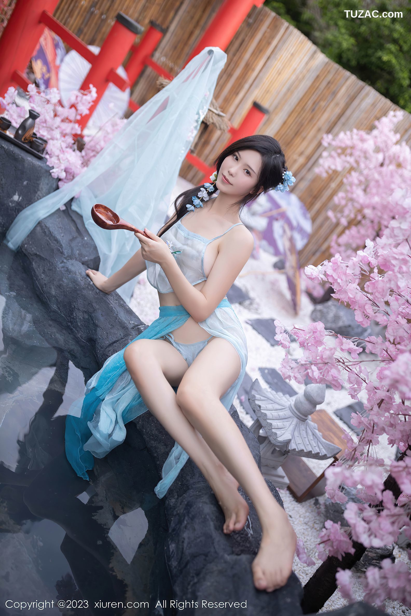 XiuRen秀人网-6991-利世-户外温泉性感浅蓝色古装服饰-2023.06.28