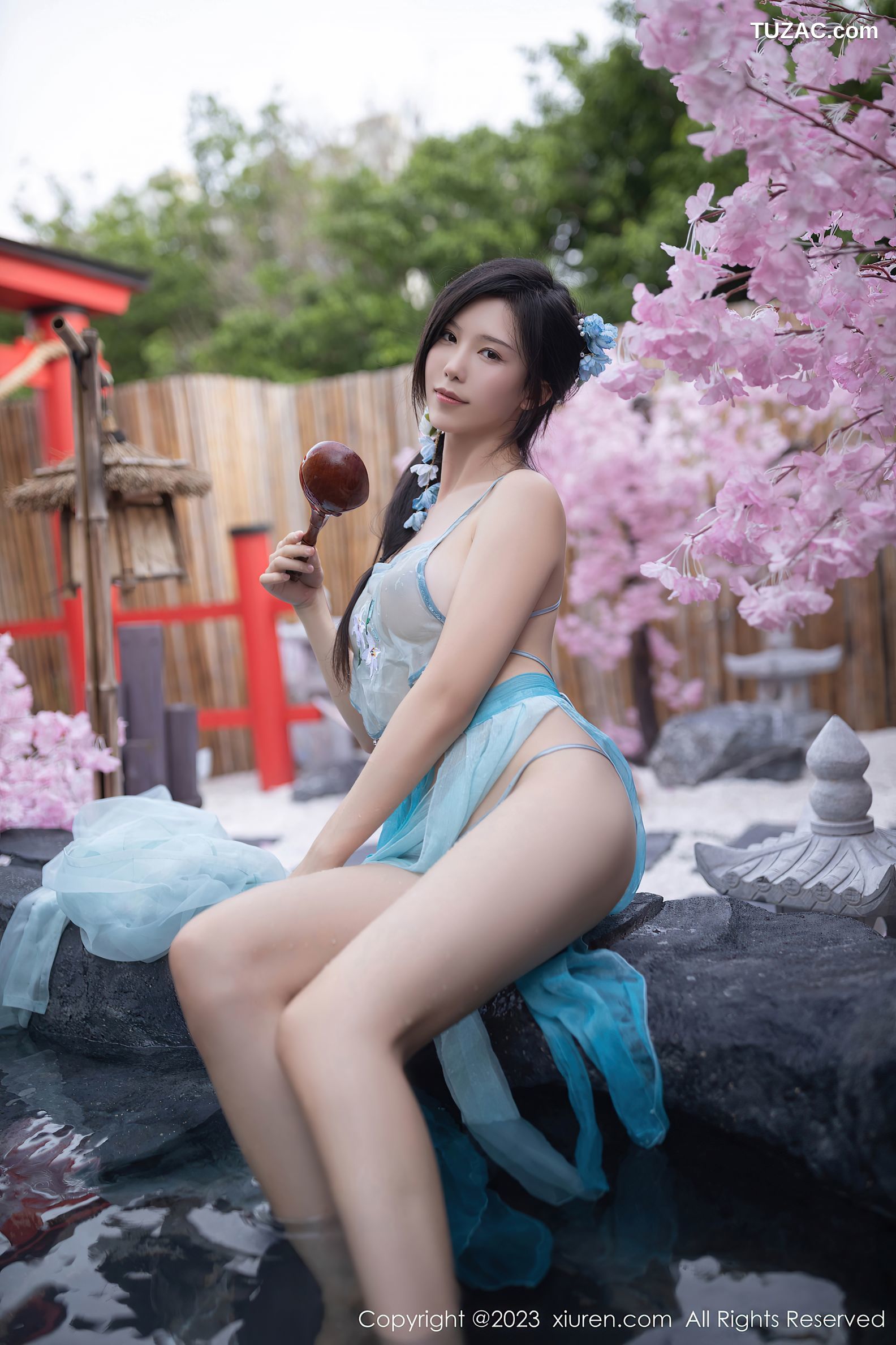 XiuRen秀人网-6991-利世-户外温泉性感浅蓝色古装服饰-2023.06.28