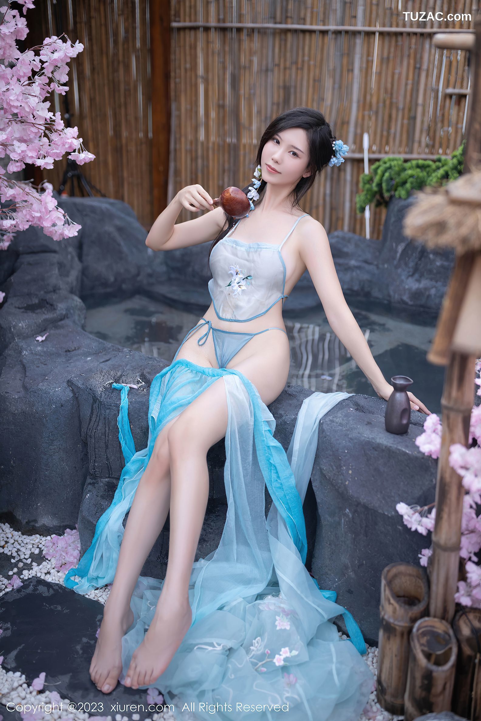 XiuRen秀人网-6991-利世-户外温泉性感浅蓝色古装服饰-2023.06.28