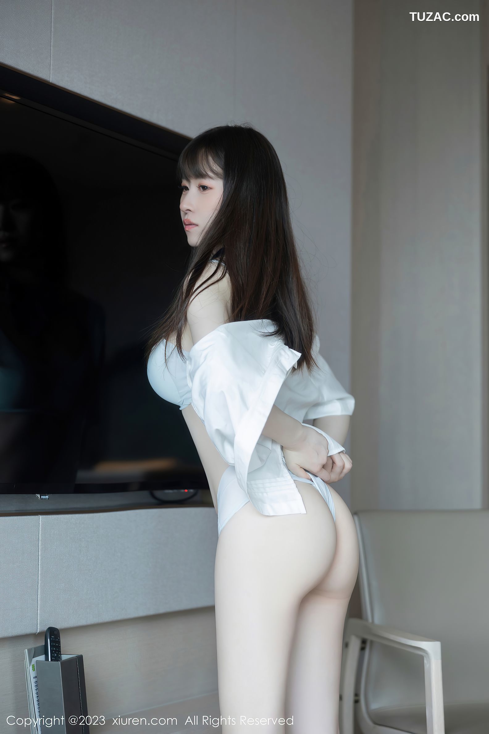 XiuRen秀人网-6993-林悠悠-白色上衣格子短裙浅色内衣-2023.06.29