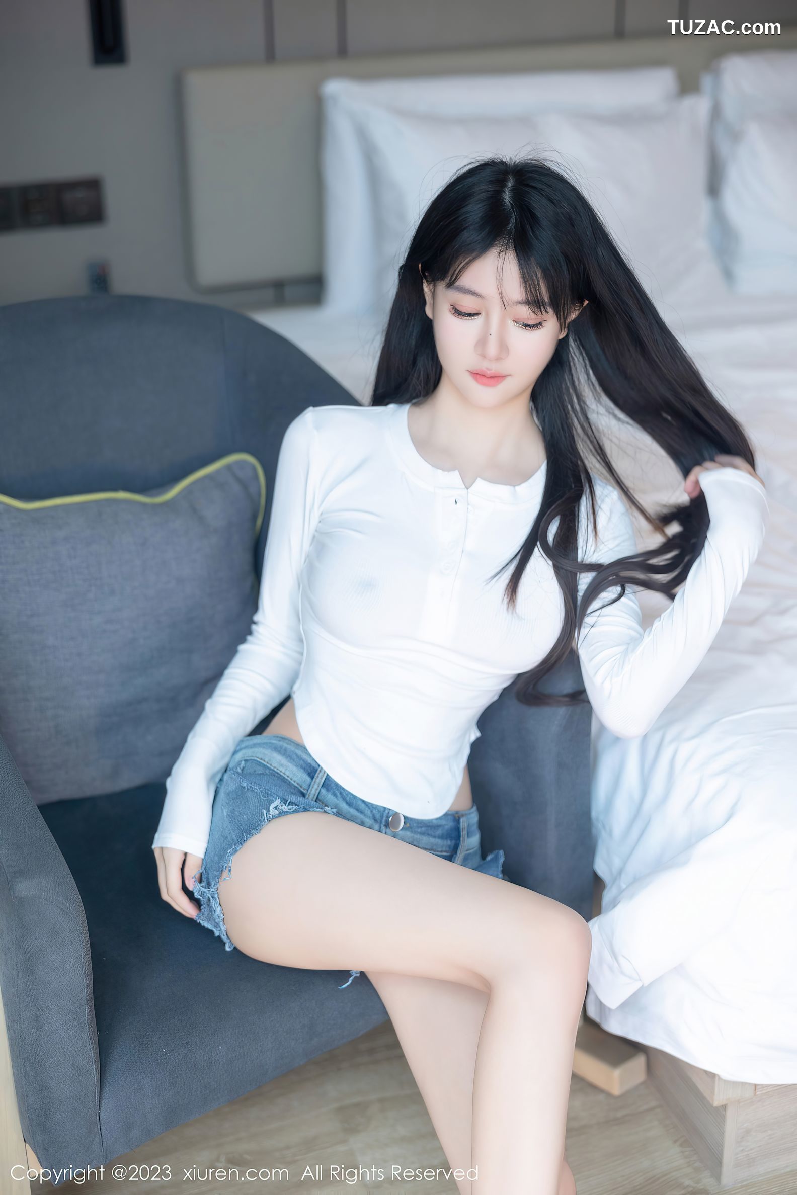 XiuRen秀人网-7010-幼幼-清纯少女白T牛仔热裤-2023.06.30