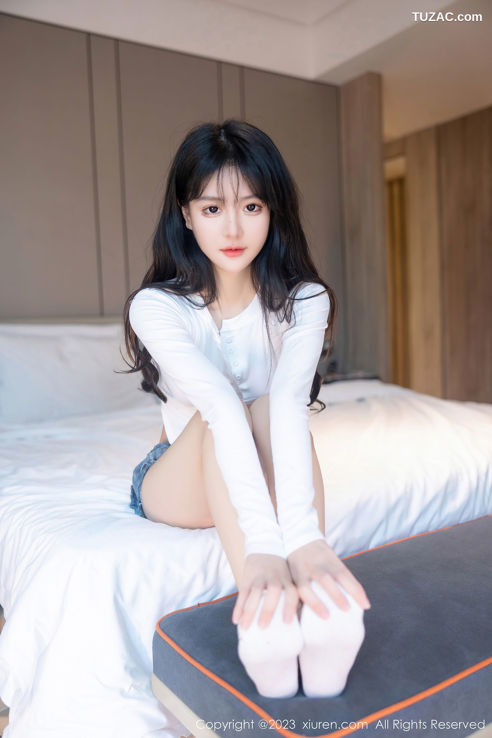 XiuRen秀人网-7010-幼幼-清纯少女白T牛仔热裤-2023.06.30