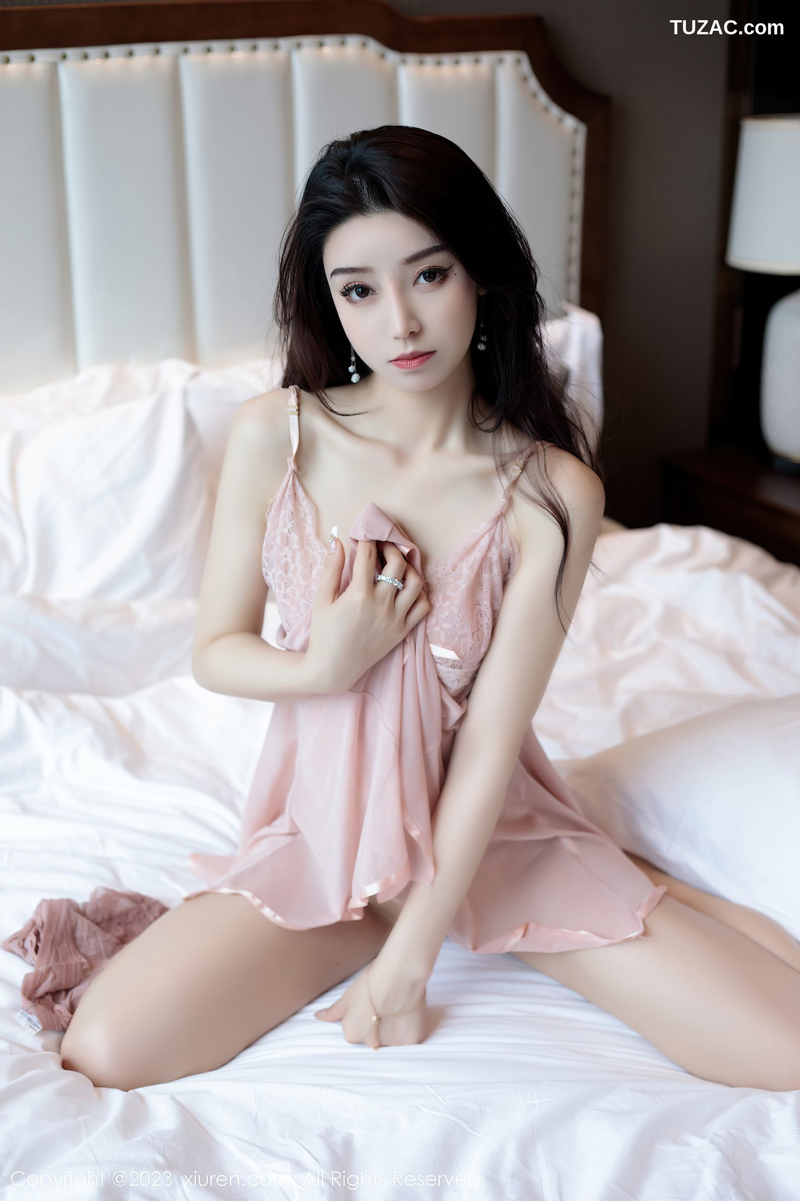 XiuRen秀人网-7011-苏曼兮-丰腴美臀性感睡衣-2023.07.03