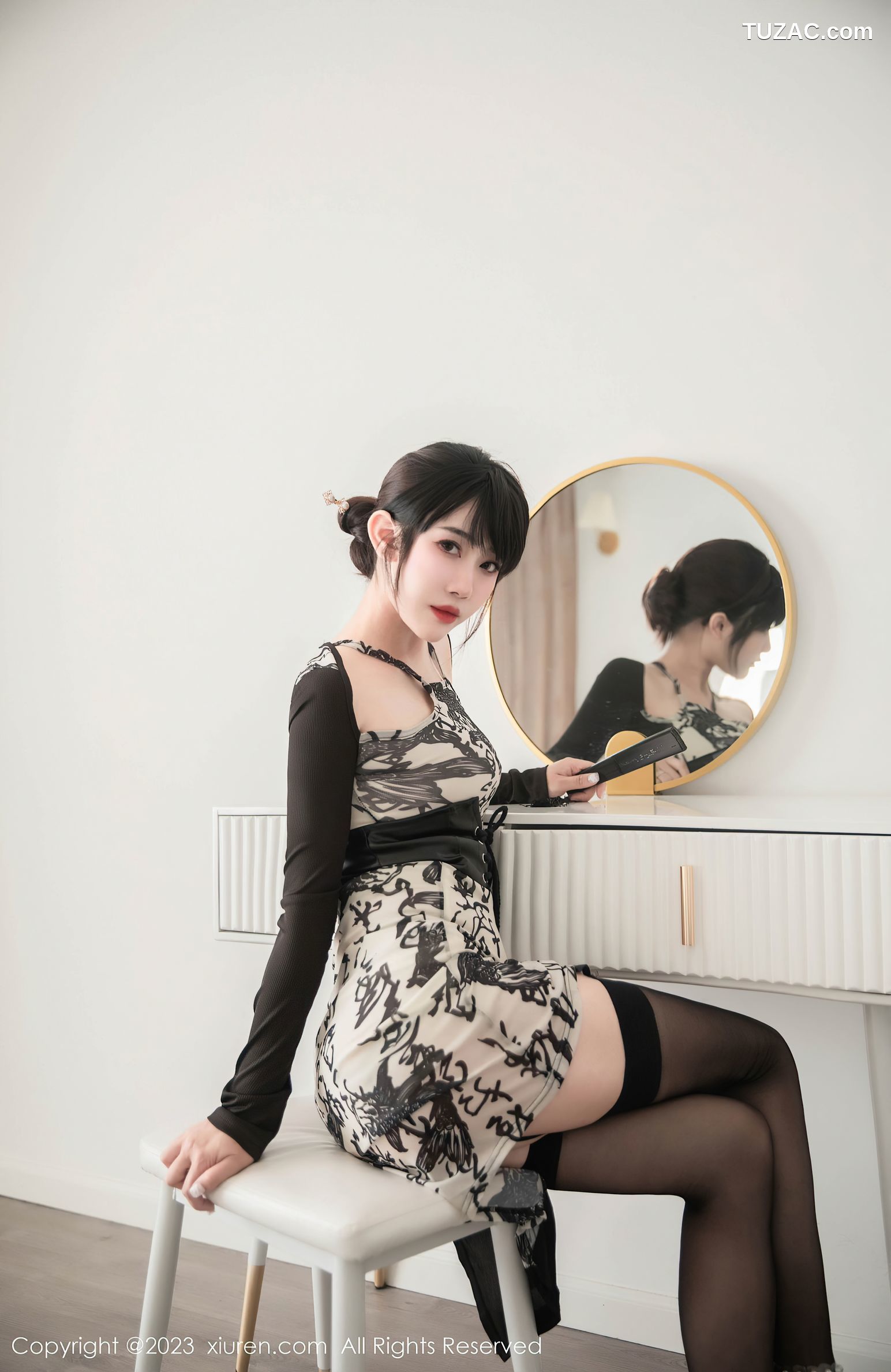 XiuRen秀人网-7015-严利娅Yuliya-国风旗袍-2023.07.03