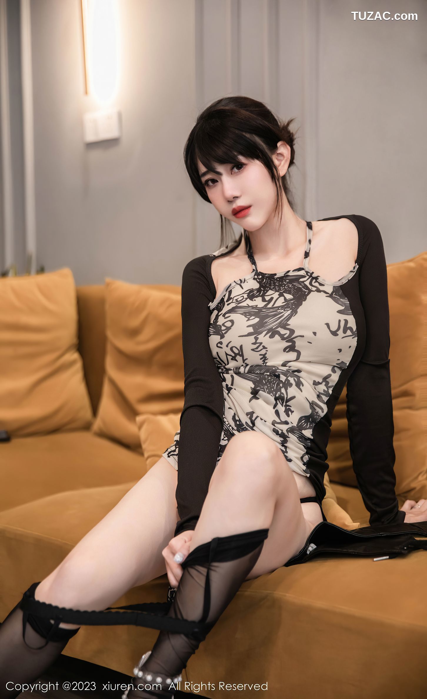 XiuRen秀人网-7015-严利娅Yuliya-国风旗袍-2023.07.03