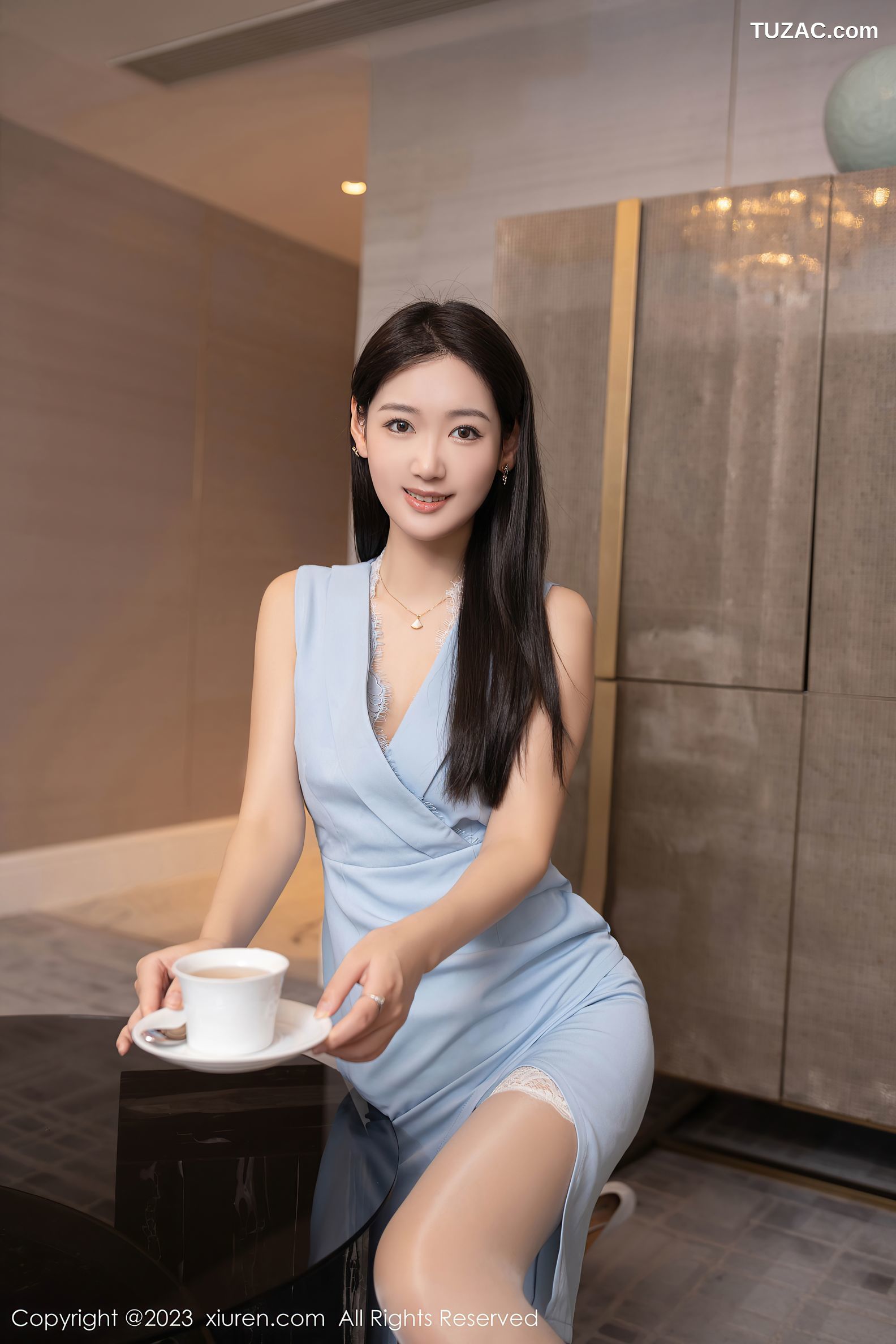 XiuRen秀人网-7017-唐安琪-浅蓝连衣裙白色薄纱内衣-2023.07.03