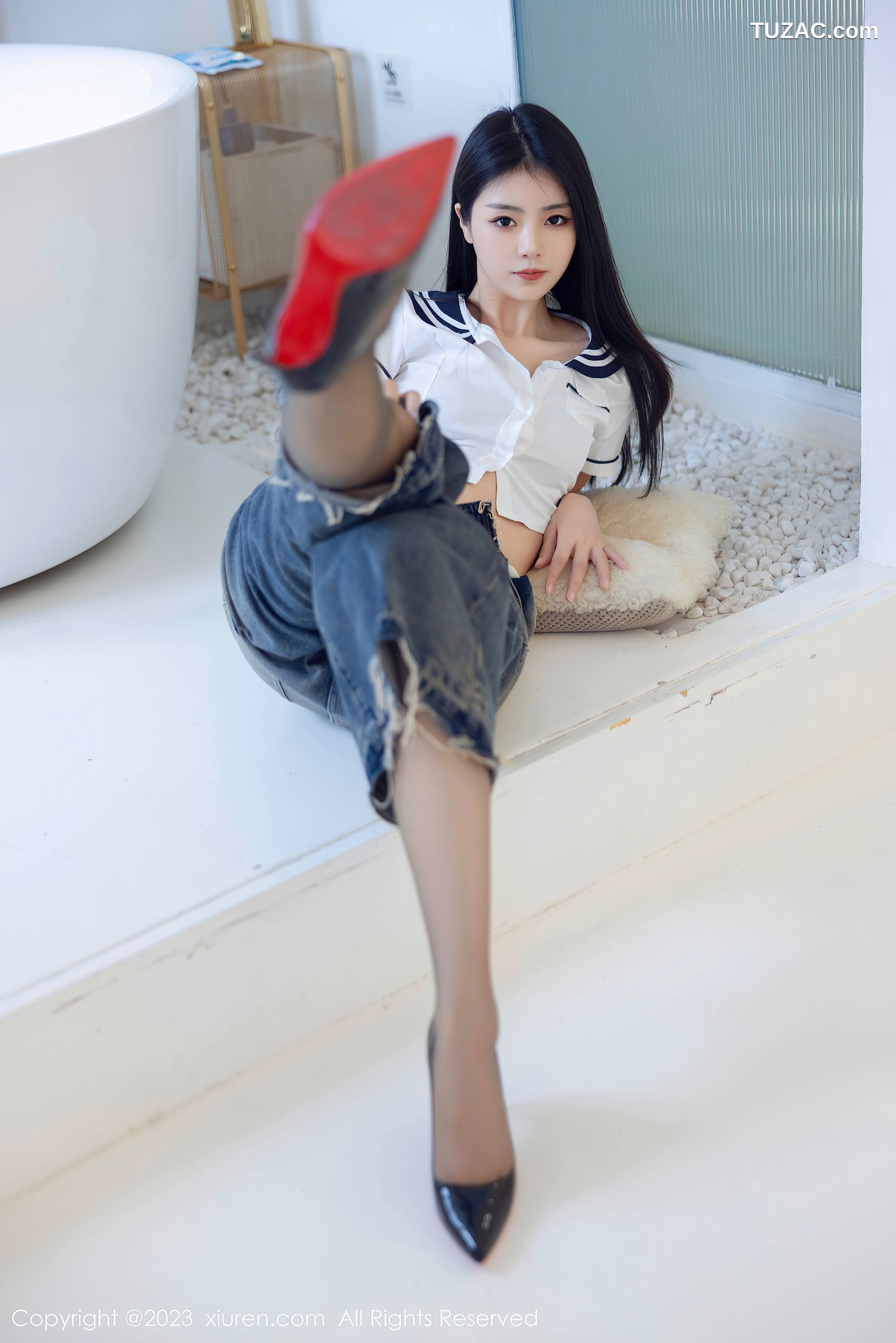 XiuRen秀人网-7027-可樂Vicky-白水手T牛仔裤黑丝-2023.07.05